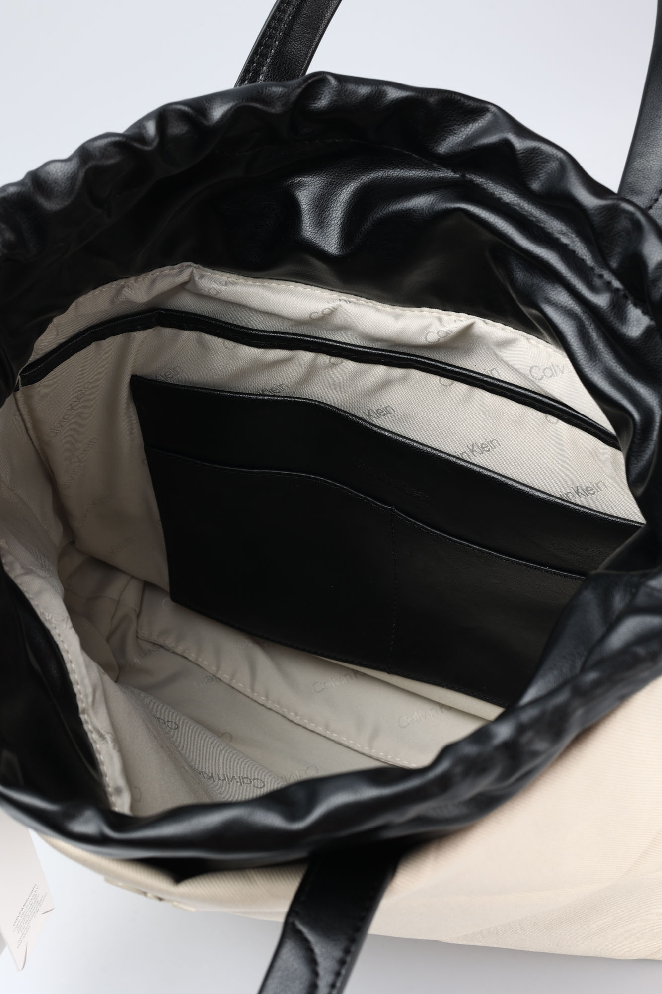 K60K611756_PC4 Сумка Calvin Klein Jeans Бежевый