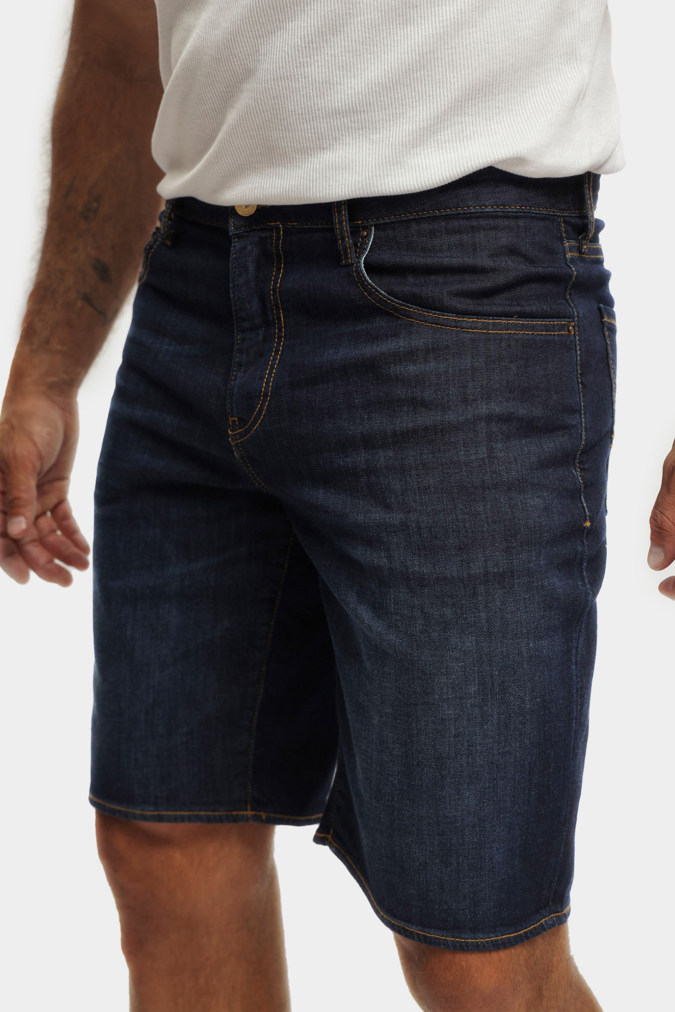 XM000073_AF13089 Шорты джинсовые Armani Exchange Черный