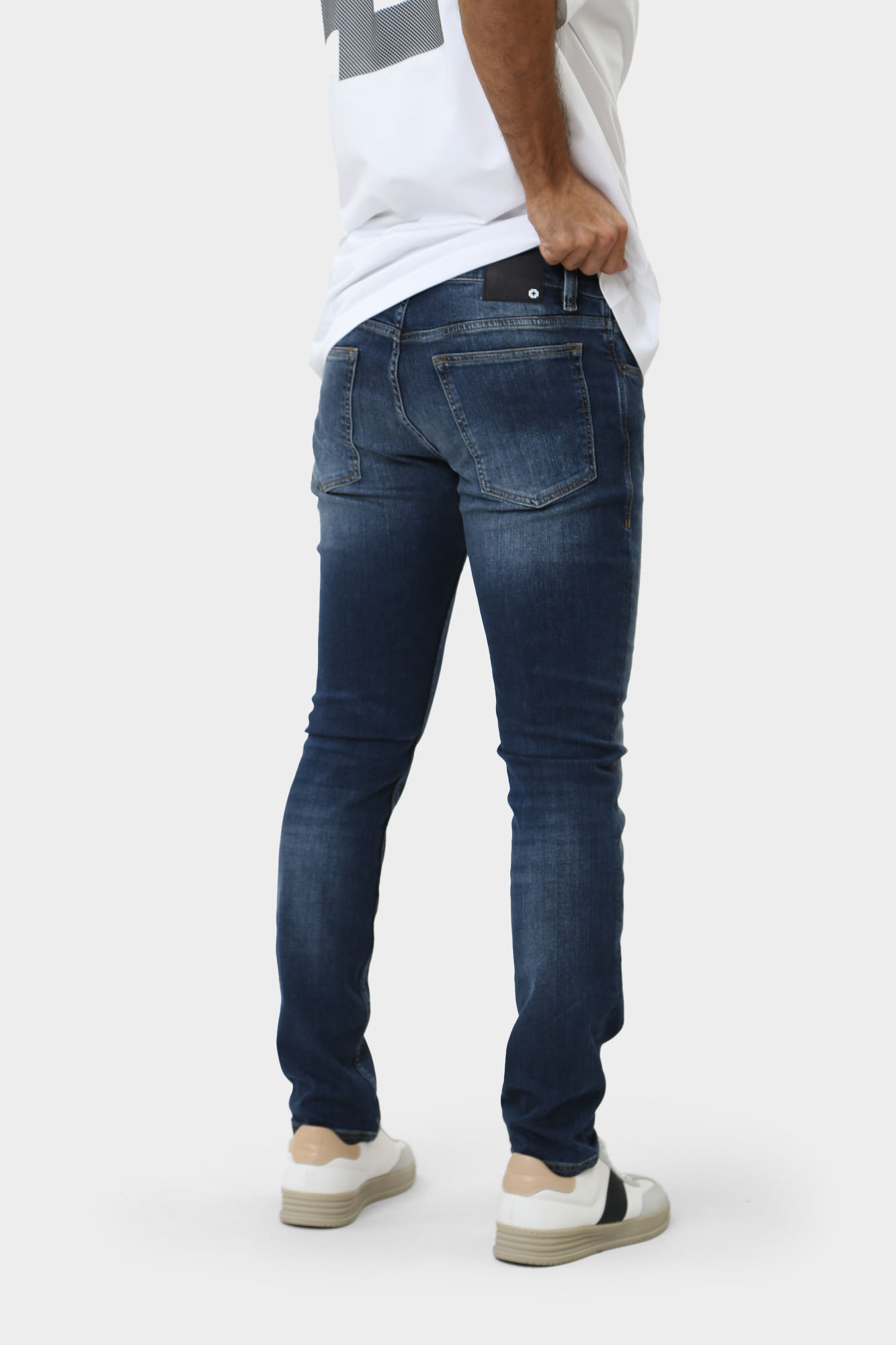 30038134_10001294 Брюки джинсовые Strellson Синий