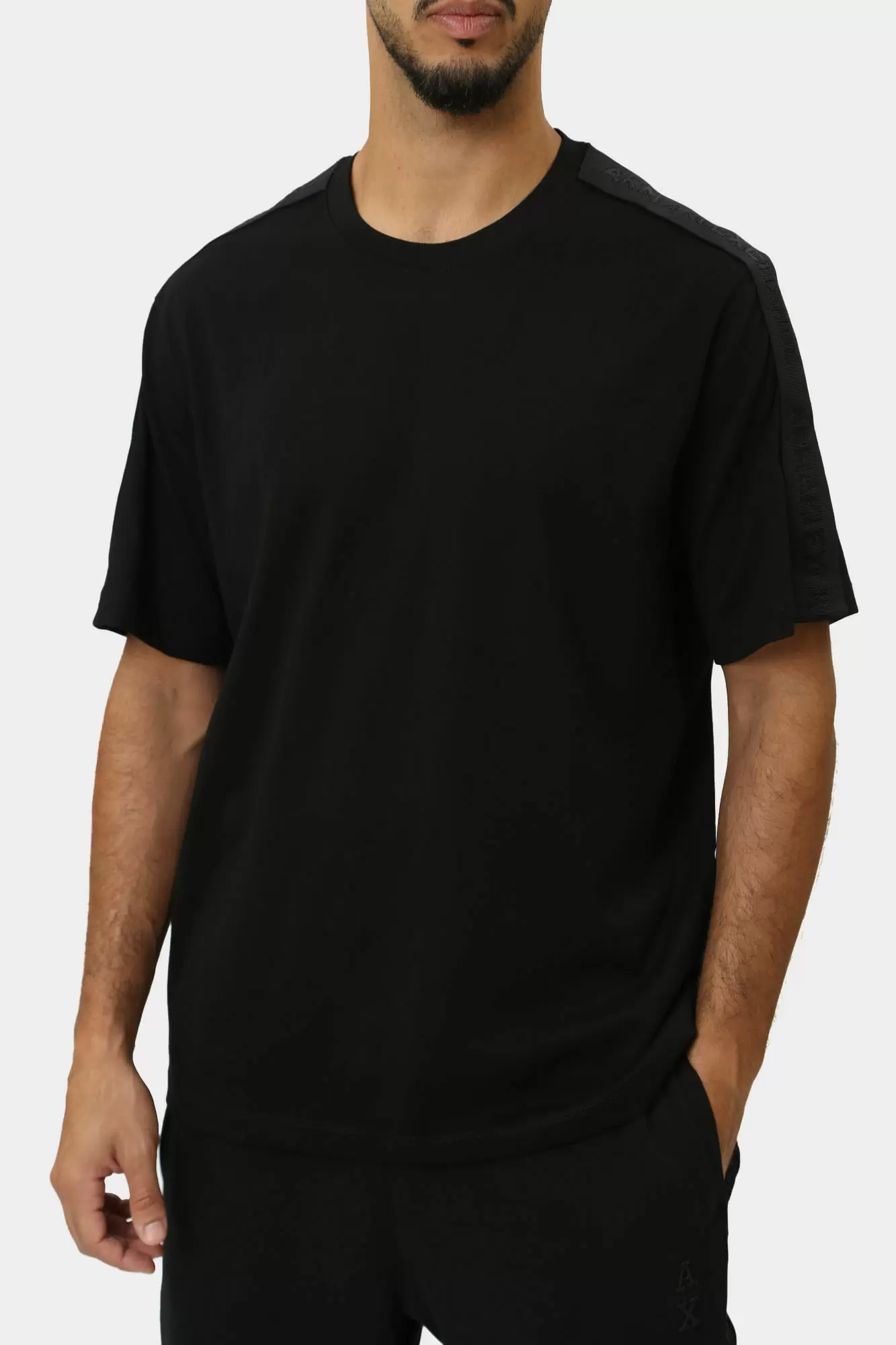 6DZTLA_ZJ9JZ Футболка Armani Exchange Черный