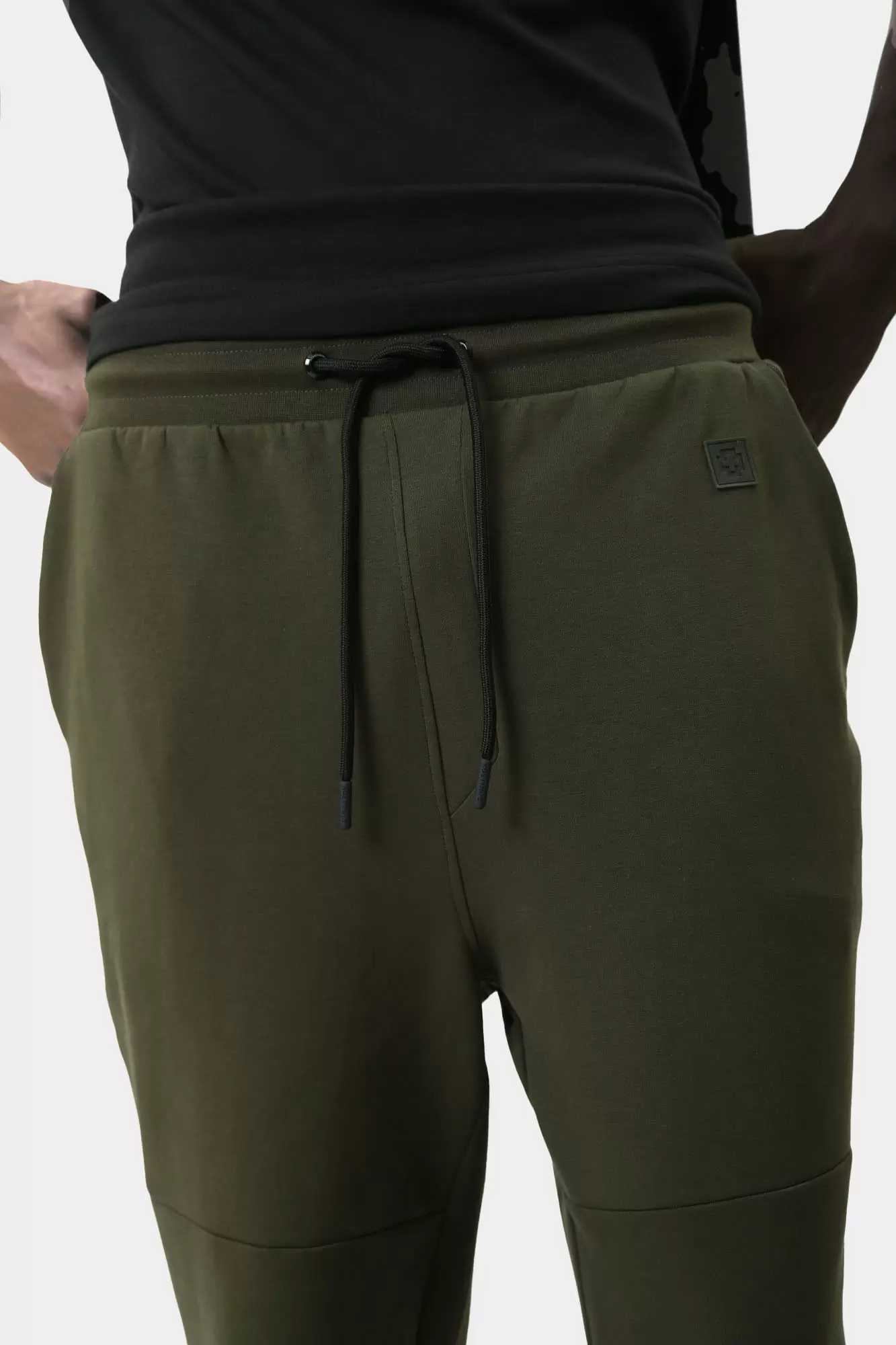 30043277_10018329 Брюки спортивные Strellson Зеленый