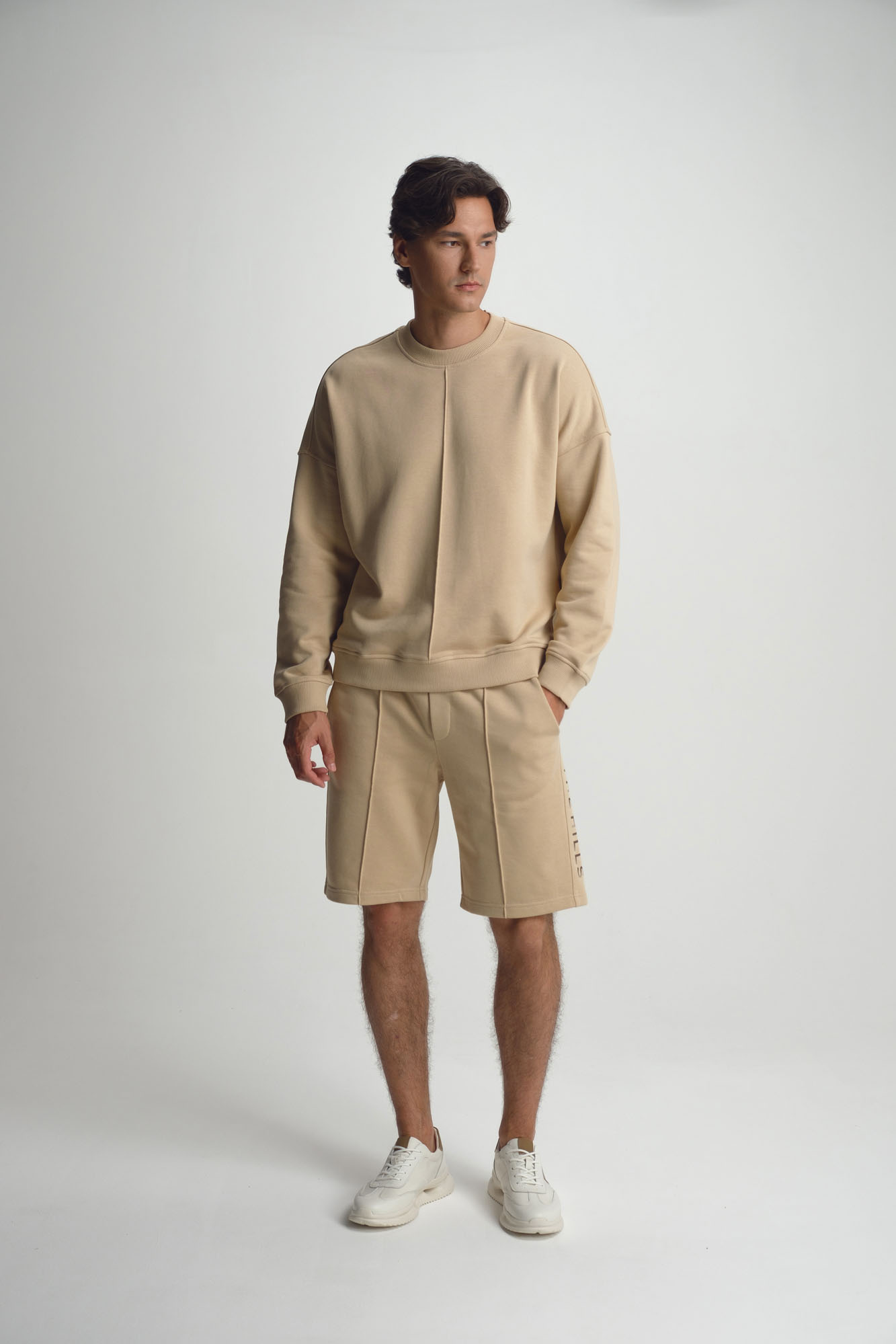 Свитшот The Hills Бежевый