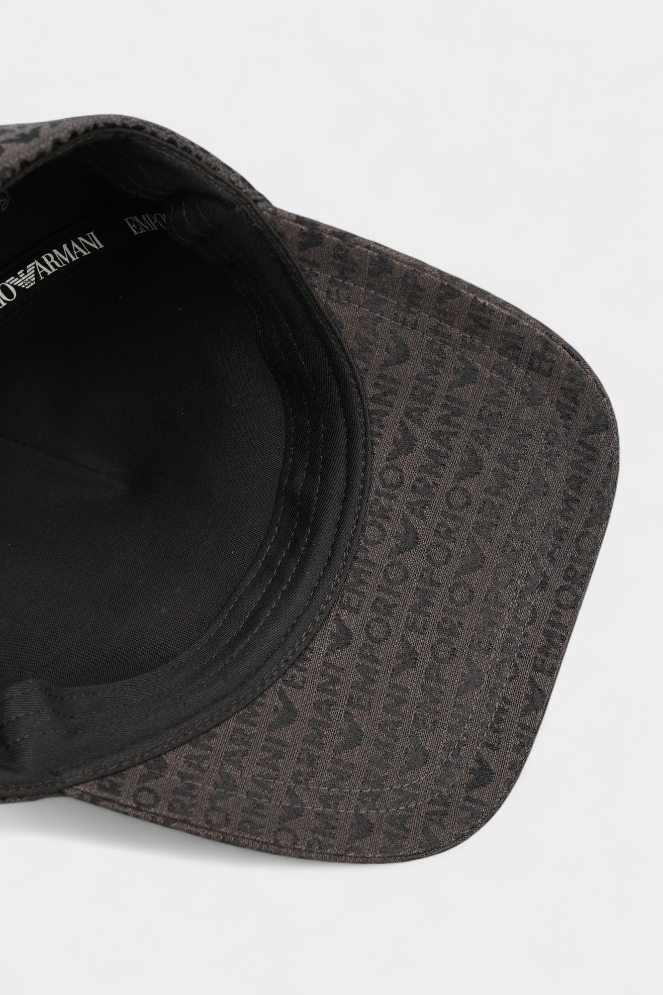 EM001321_AF14034 Кепка Emporio Armani Черный