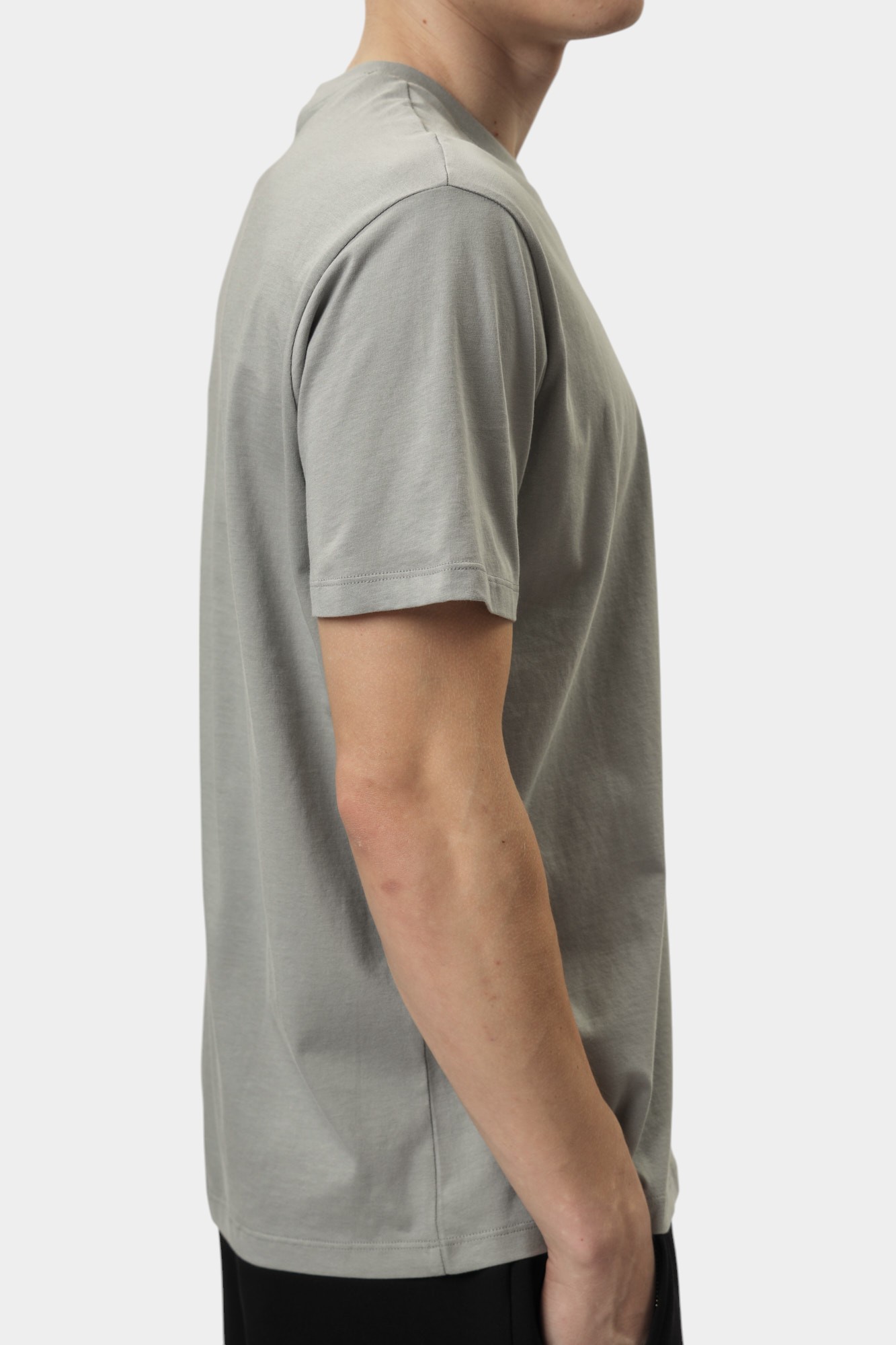 XM000767_AF12308 Футболка Armani Exchange Серый