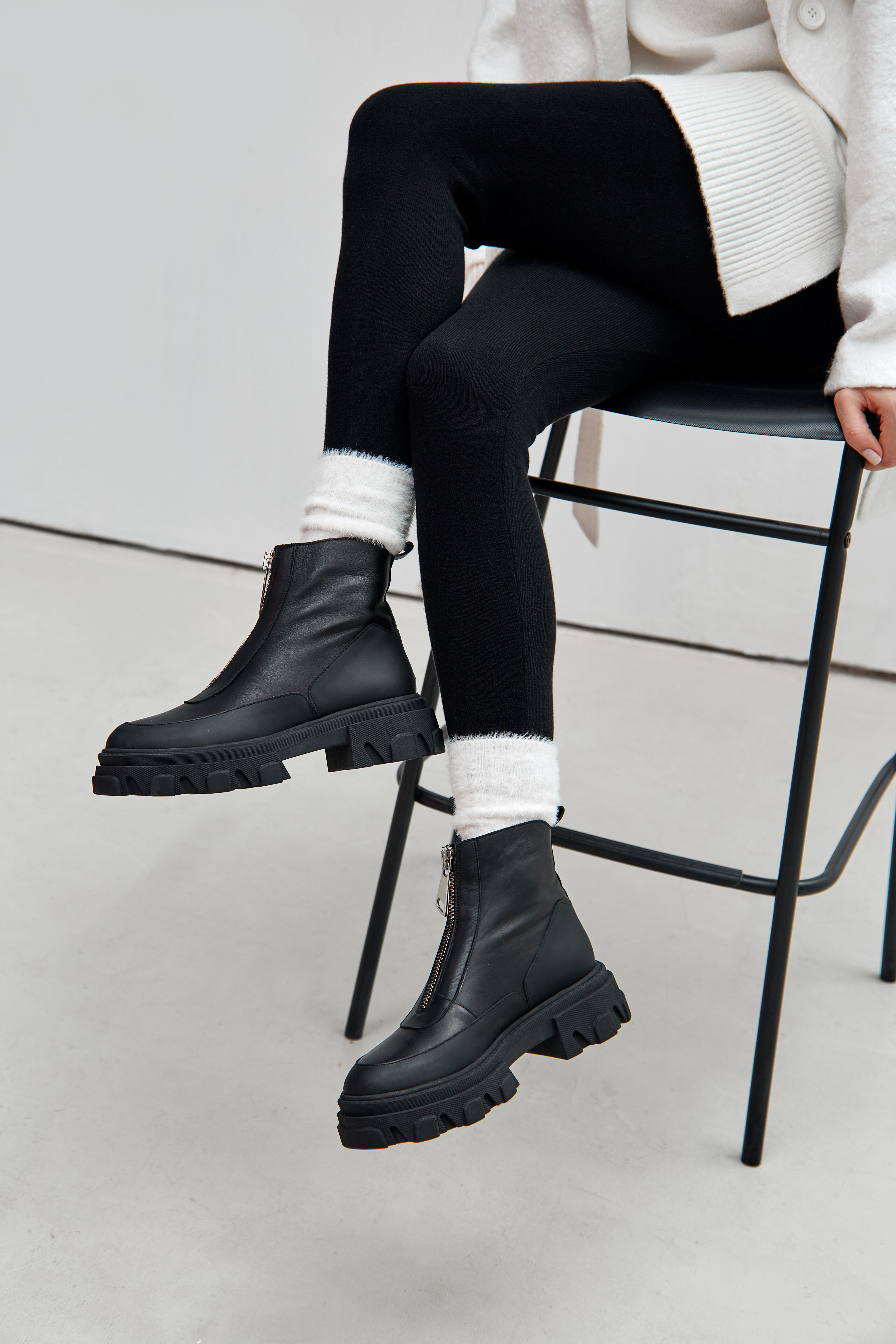 16-69B11 Ботинки Marc Cony Черный