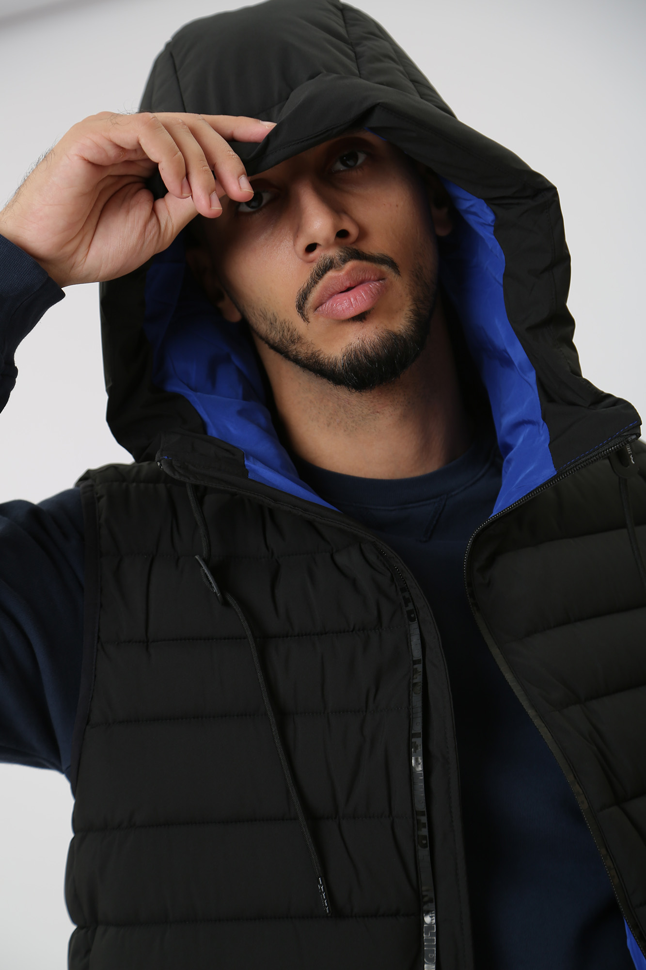 48011-25018 Жилет утепленный LTB Черный