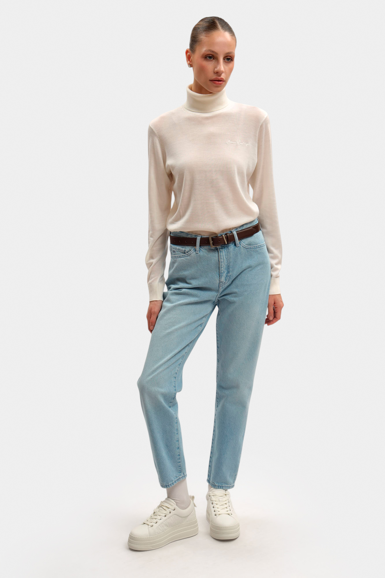 XW001440_AF11896 водолазка armani exchange