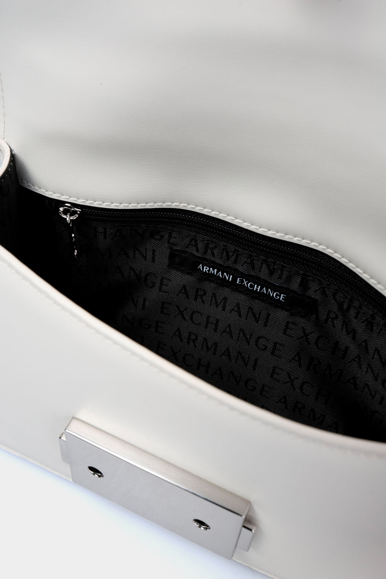 XW000071_AF12039 Сумка Armani Exchange Белый