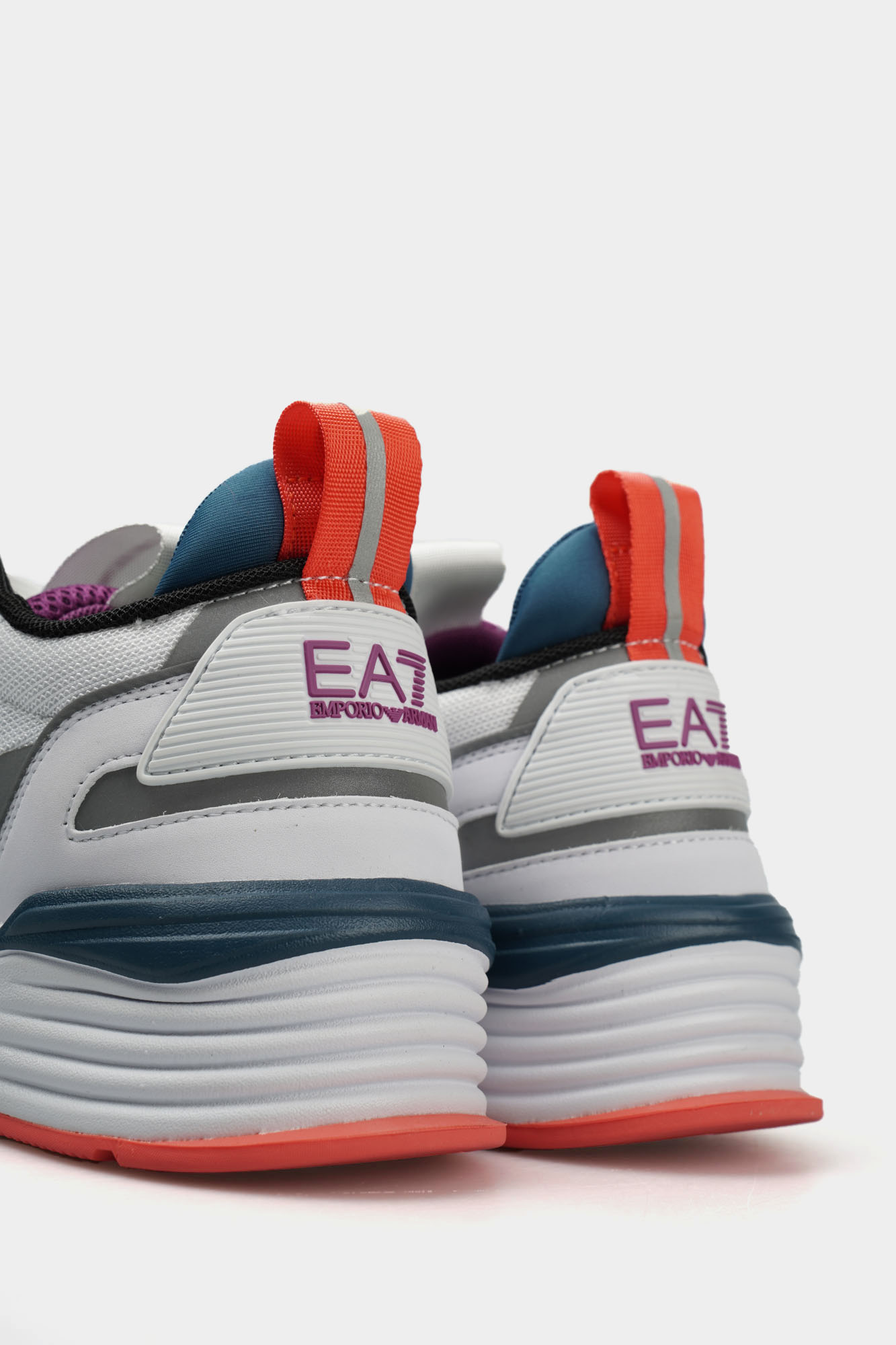 X8X070_XK165_U048 Кроссовки EA7 Белый