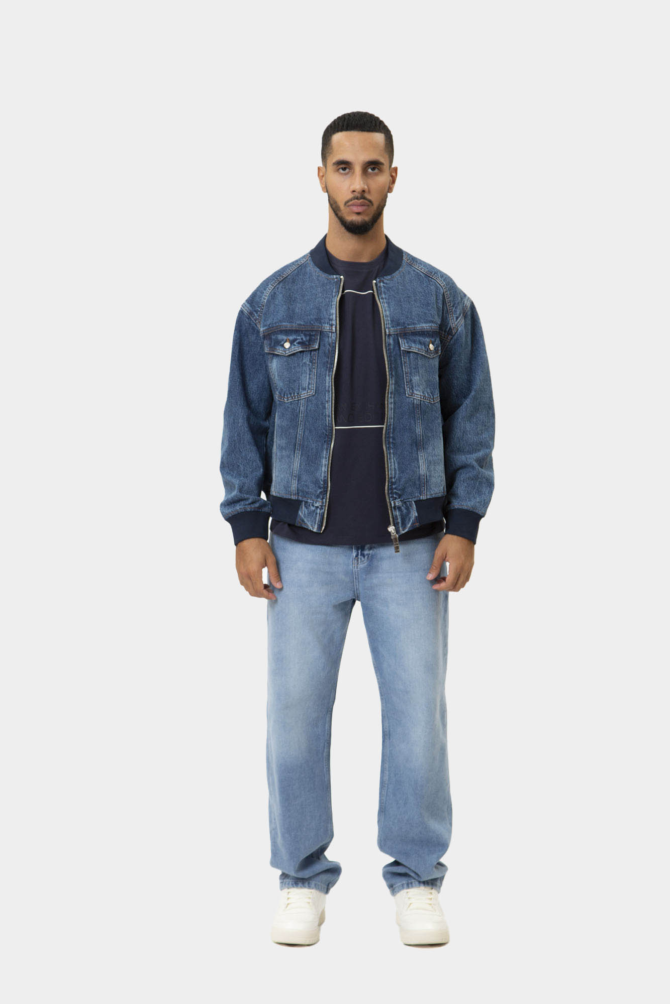 3DZBG1_Z1Y4Z_1500 Куртка джинсовая Armani Exchange Синий