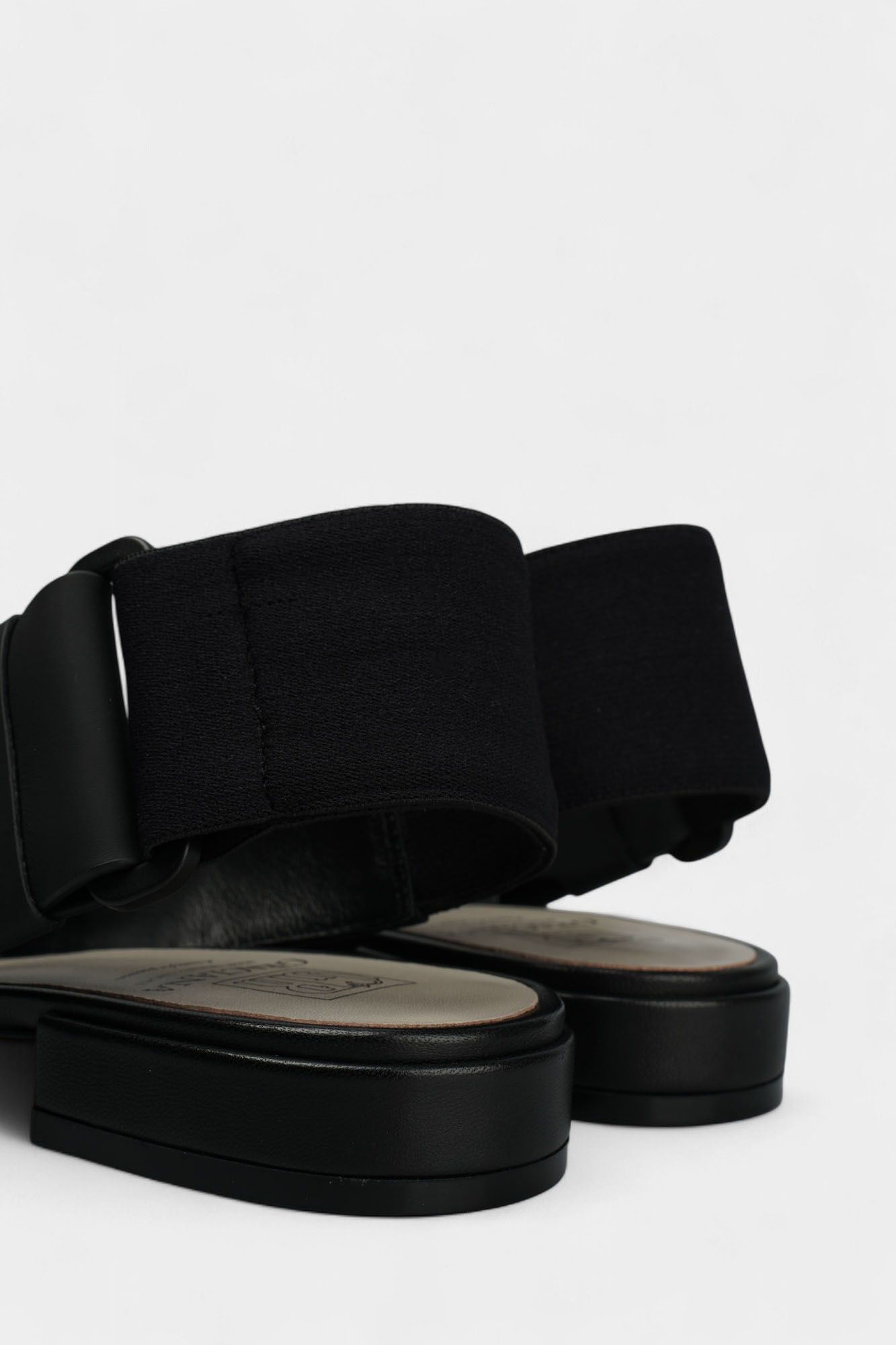 FS1381-3 Босоножки Graciana Черный