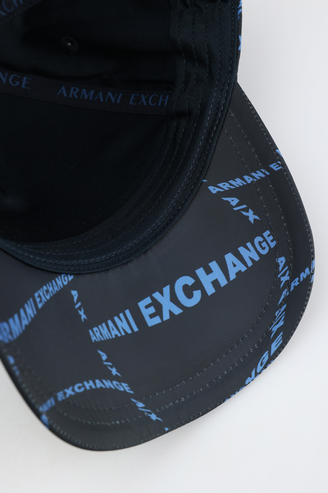 954208_3R101 Кепка Armani Exchange Синий