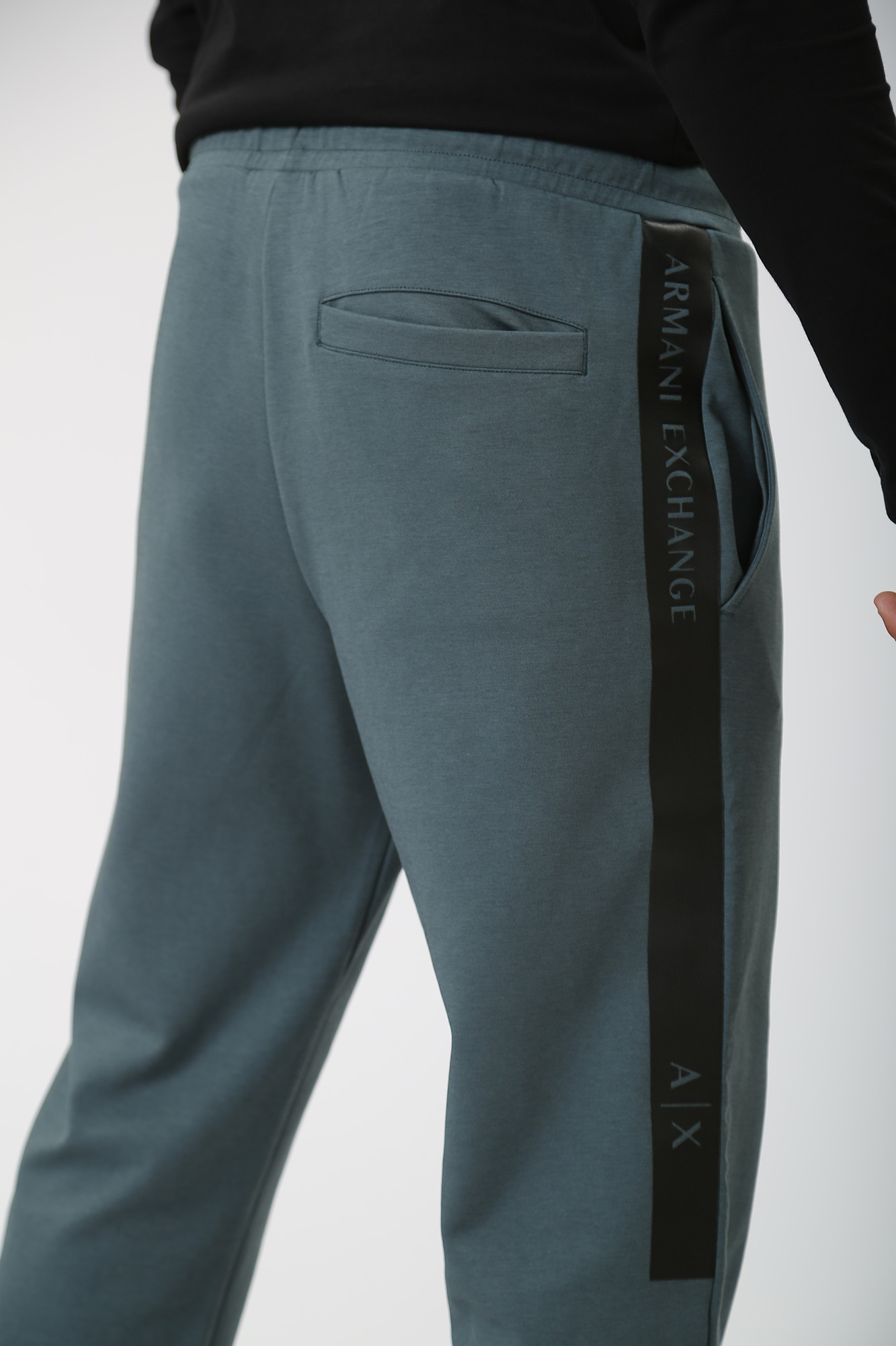 6RZPCA_ZJ9QZ Брюки спортивные Armani Exchange Зеленый