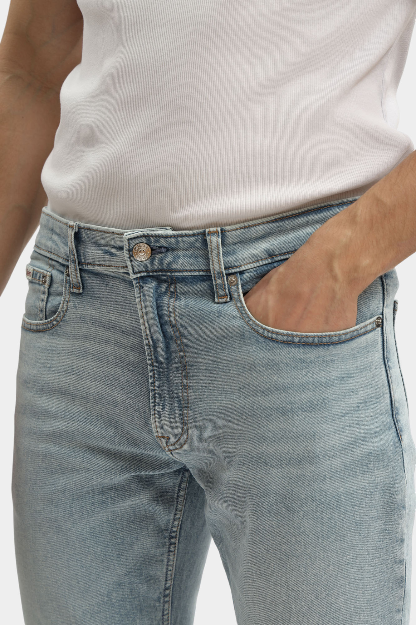 LV04RE778G Джинсы Calvin Klein Jeans Синий