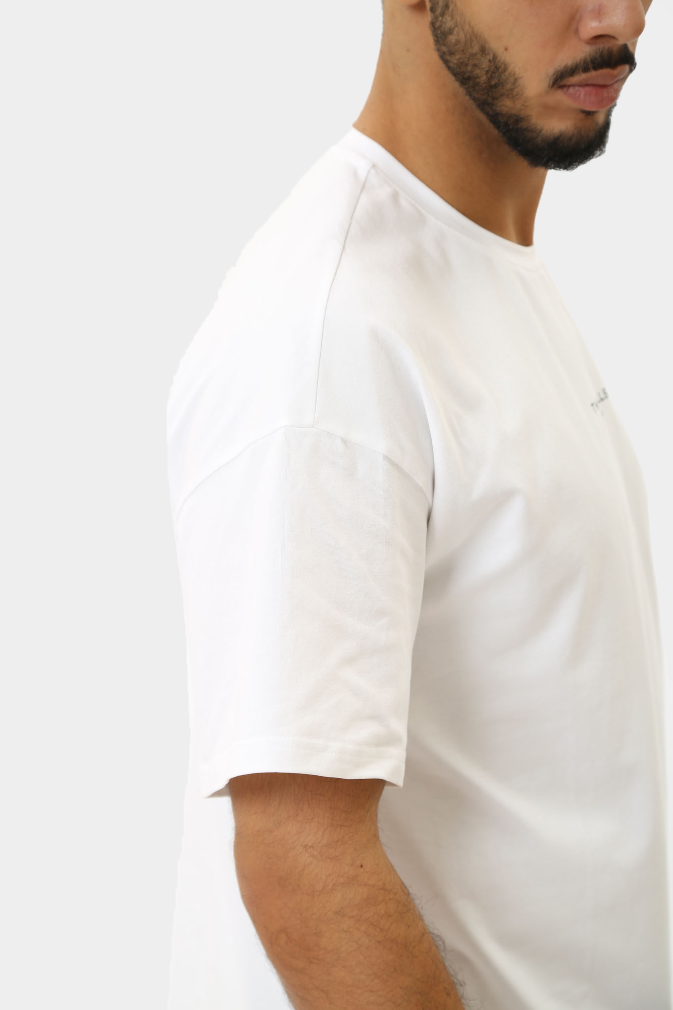 IM-241-P-22-7003 Футболка The Hills Белый