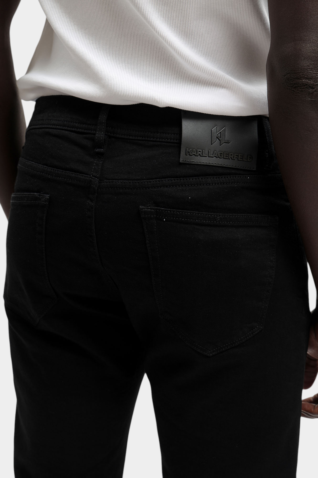 500890_265501 Джинсы Karl Lagerfeld Черный