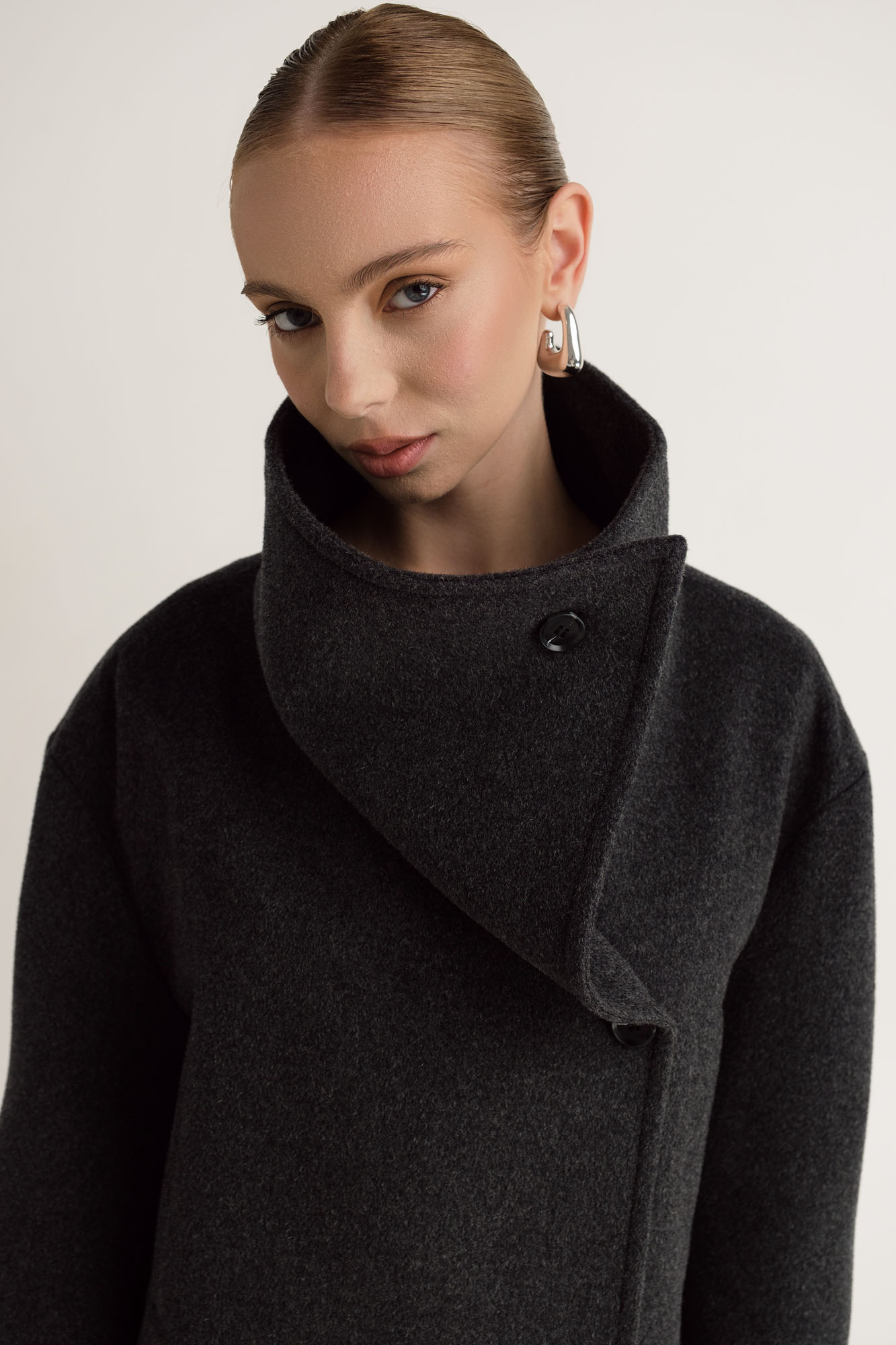 W-242-VA-23310 пальто the hills 