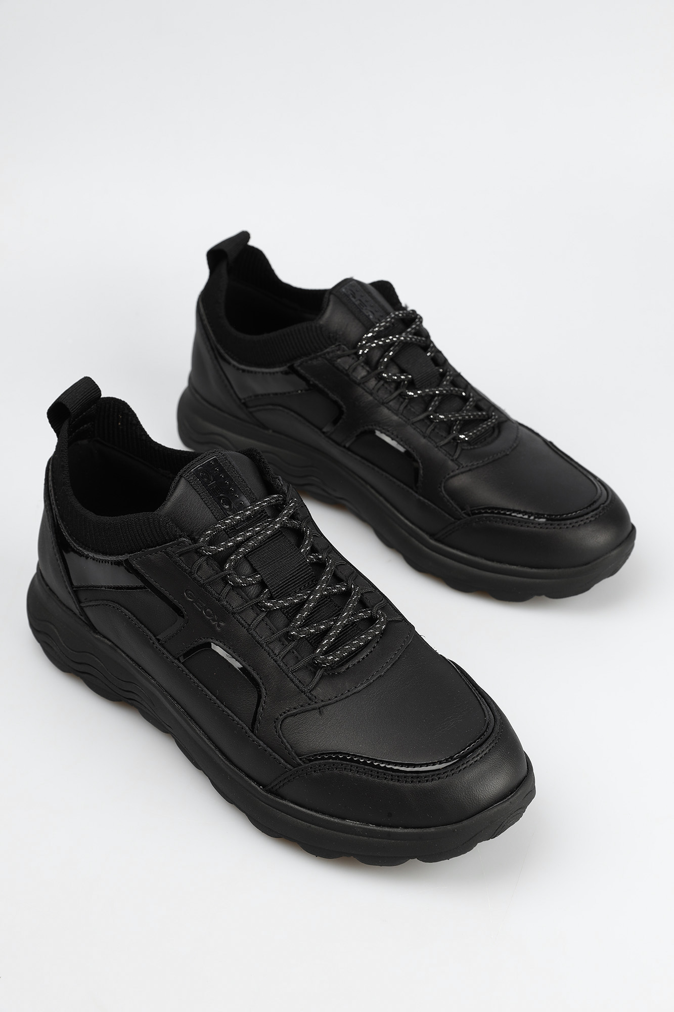 D26NUC0856KC9 Кроссовки Geox Черный