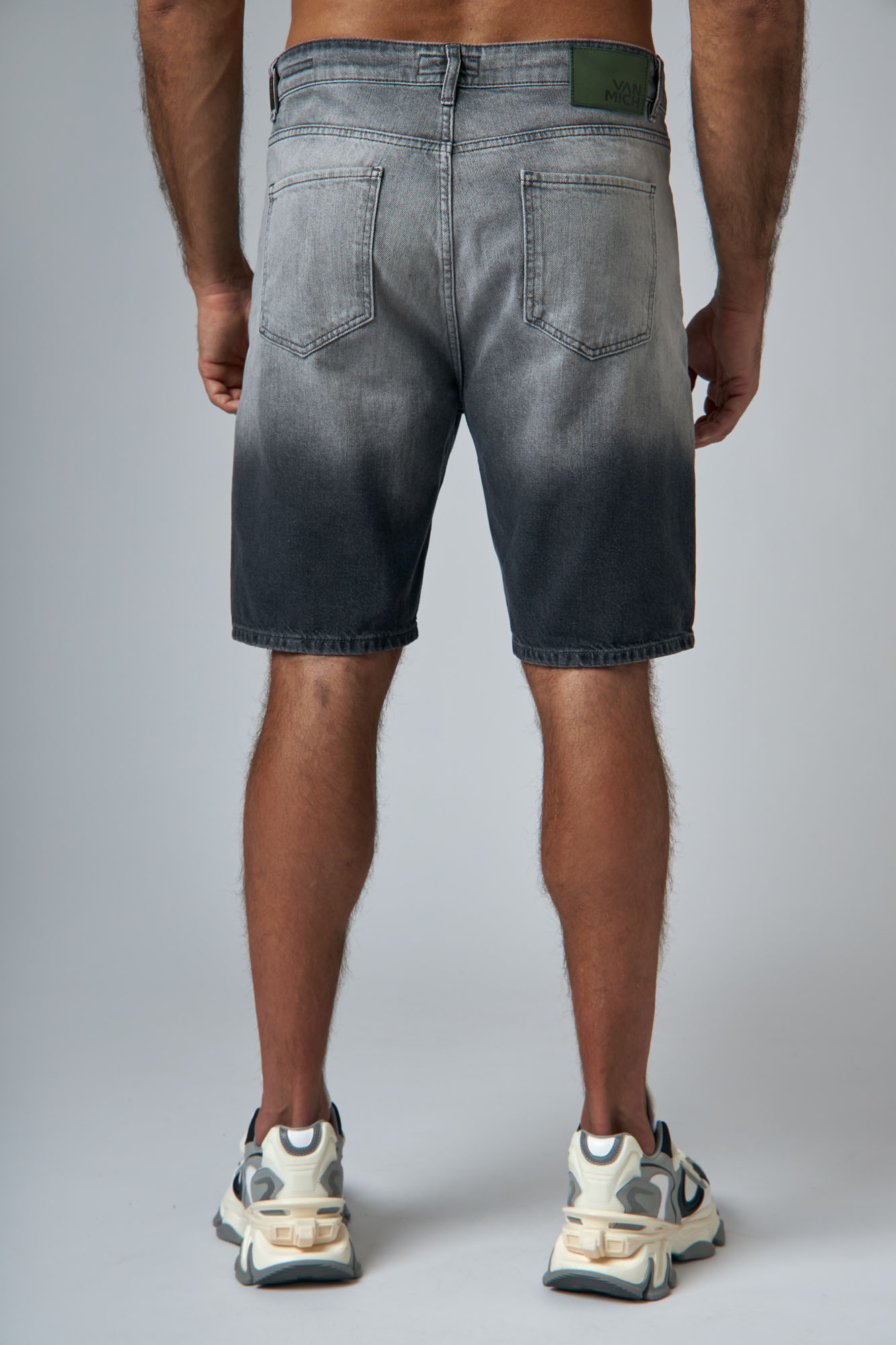 VM-OMA-33-439 Шорты джинсовые Van Mich Серый
