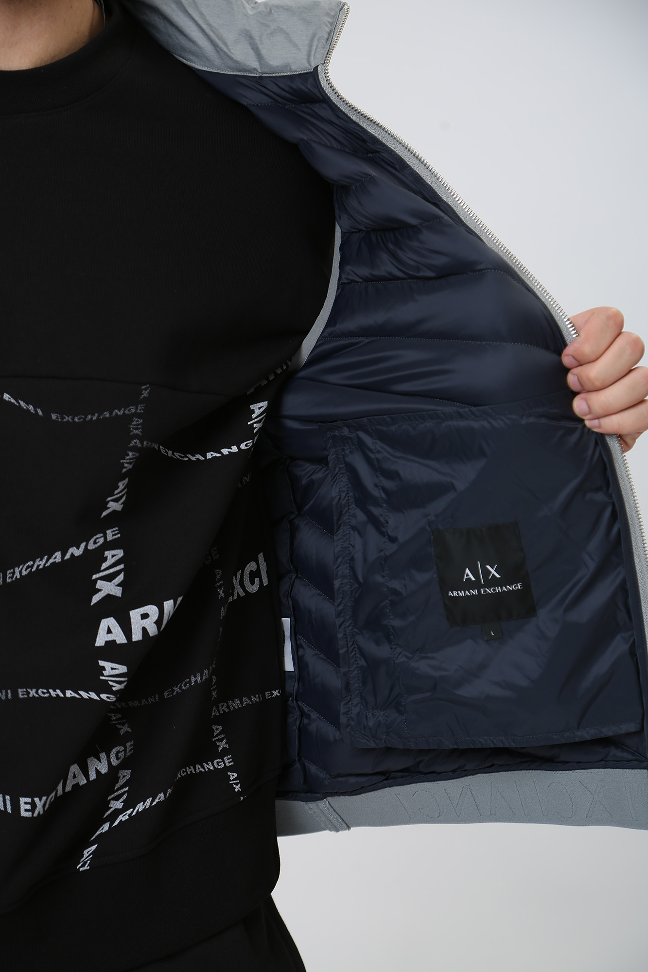 8NZQ52_ZNW3Z Жилет пуховый Armani Exchange Серый