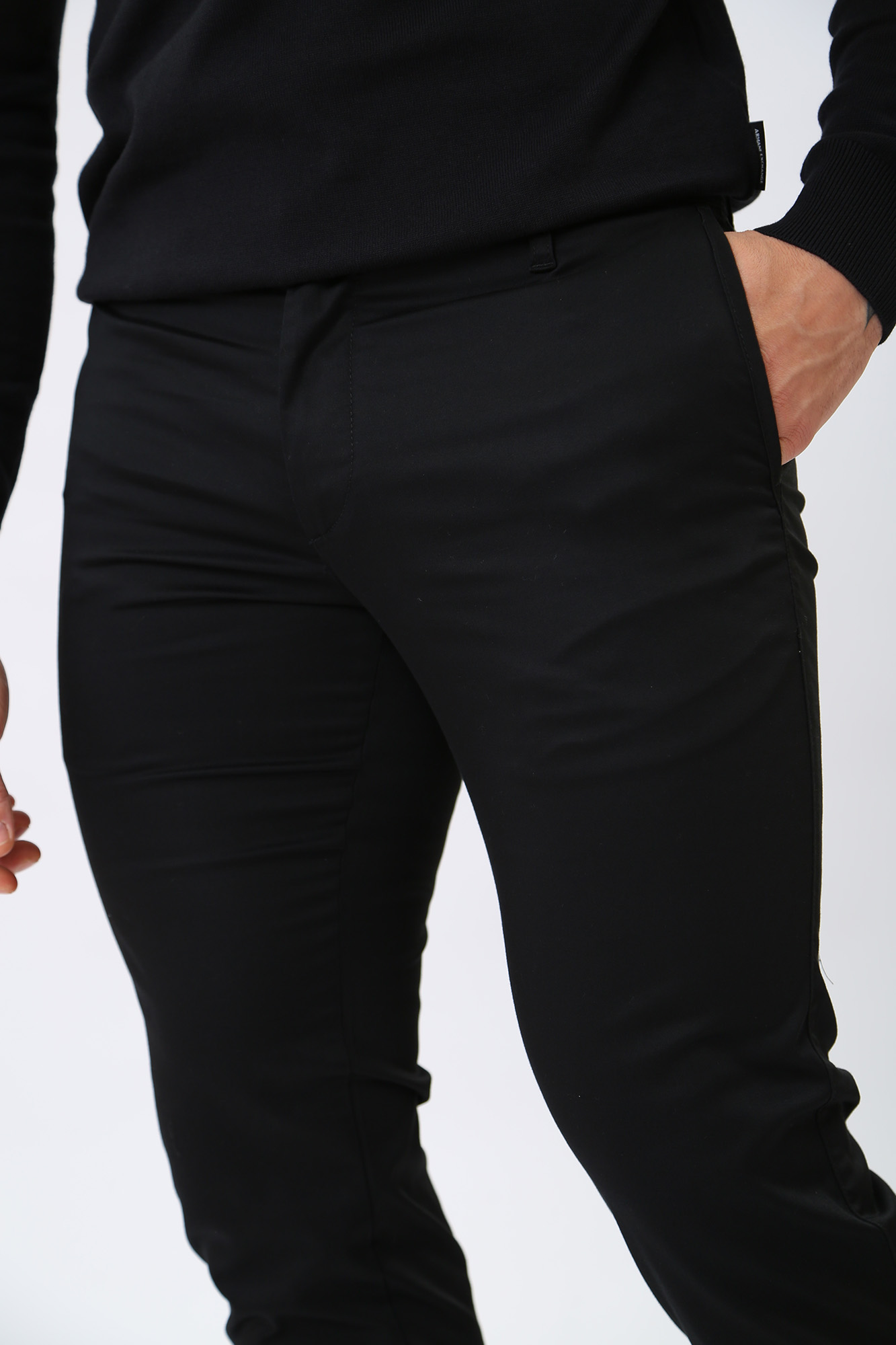 8NZP45_ZN1RZ Брюки чиносы Armani Exchange Черный