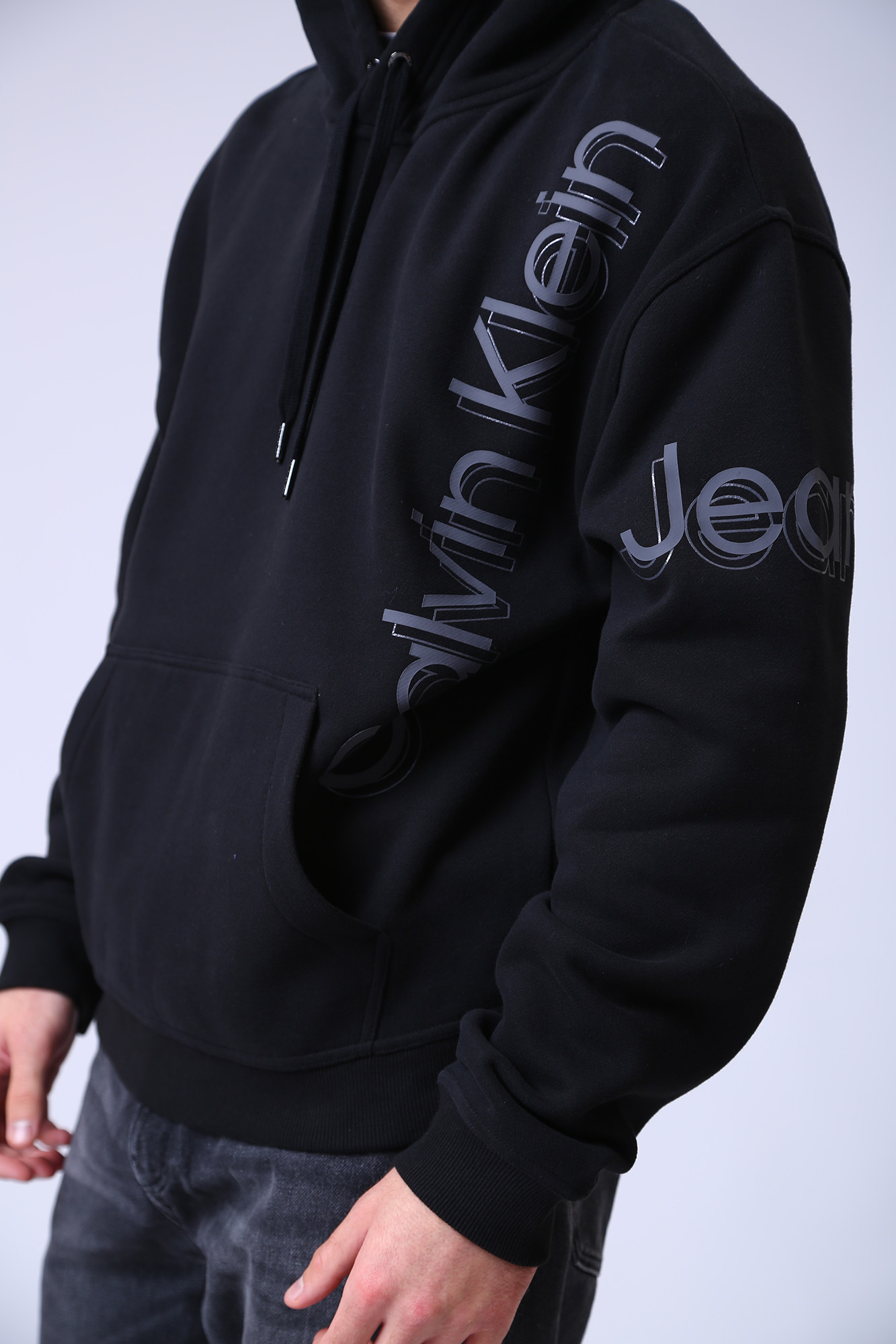 J30J319708 Худи Calvin Klein Jeans Черный