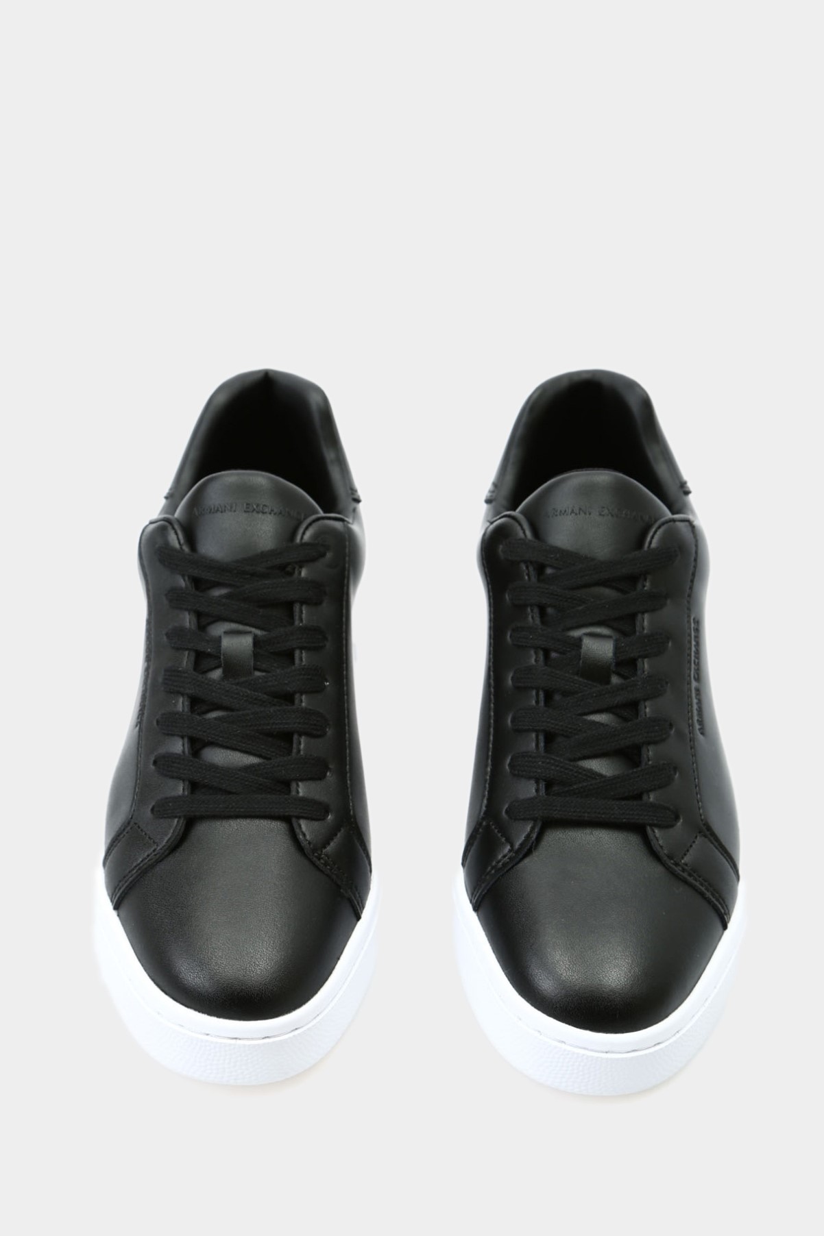 XW000295_AF11912 Кроссовки Armani Exchange Черный