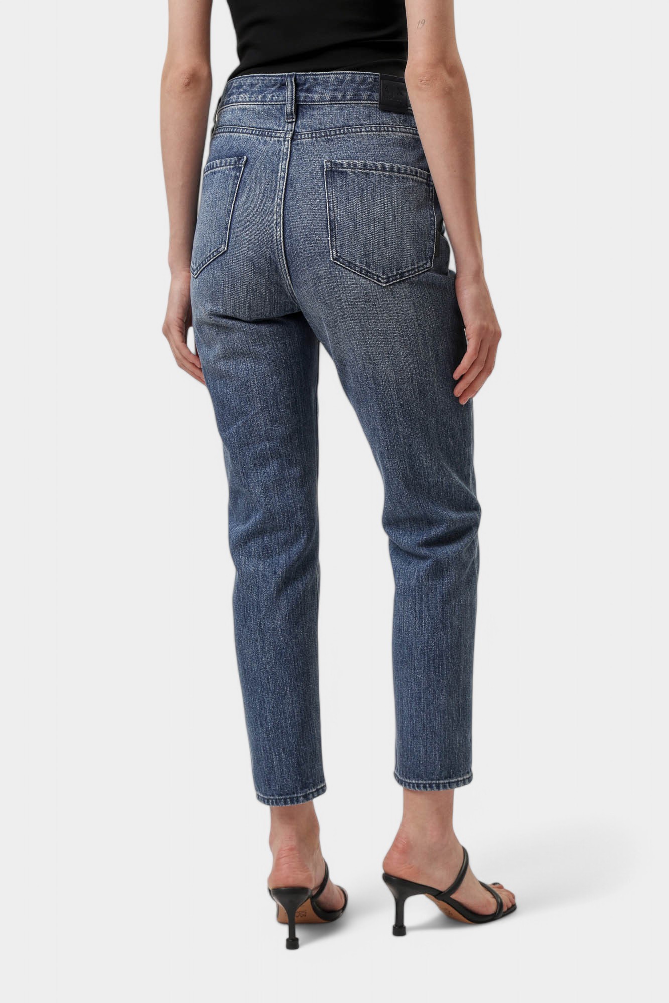 XW000073_AF12845 брюки джинсовые armani exchange 
