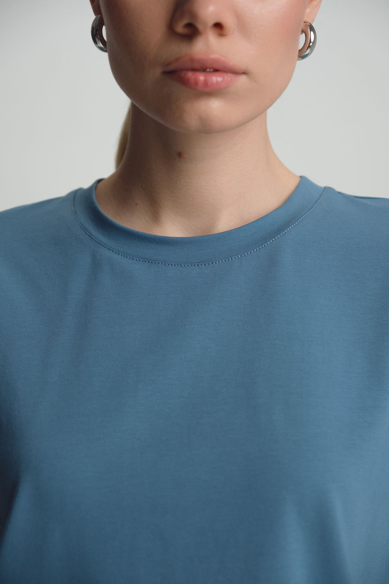 W-252-THT-22-01 футболка the hills 