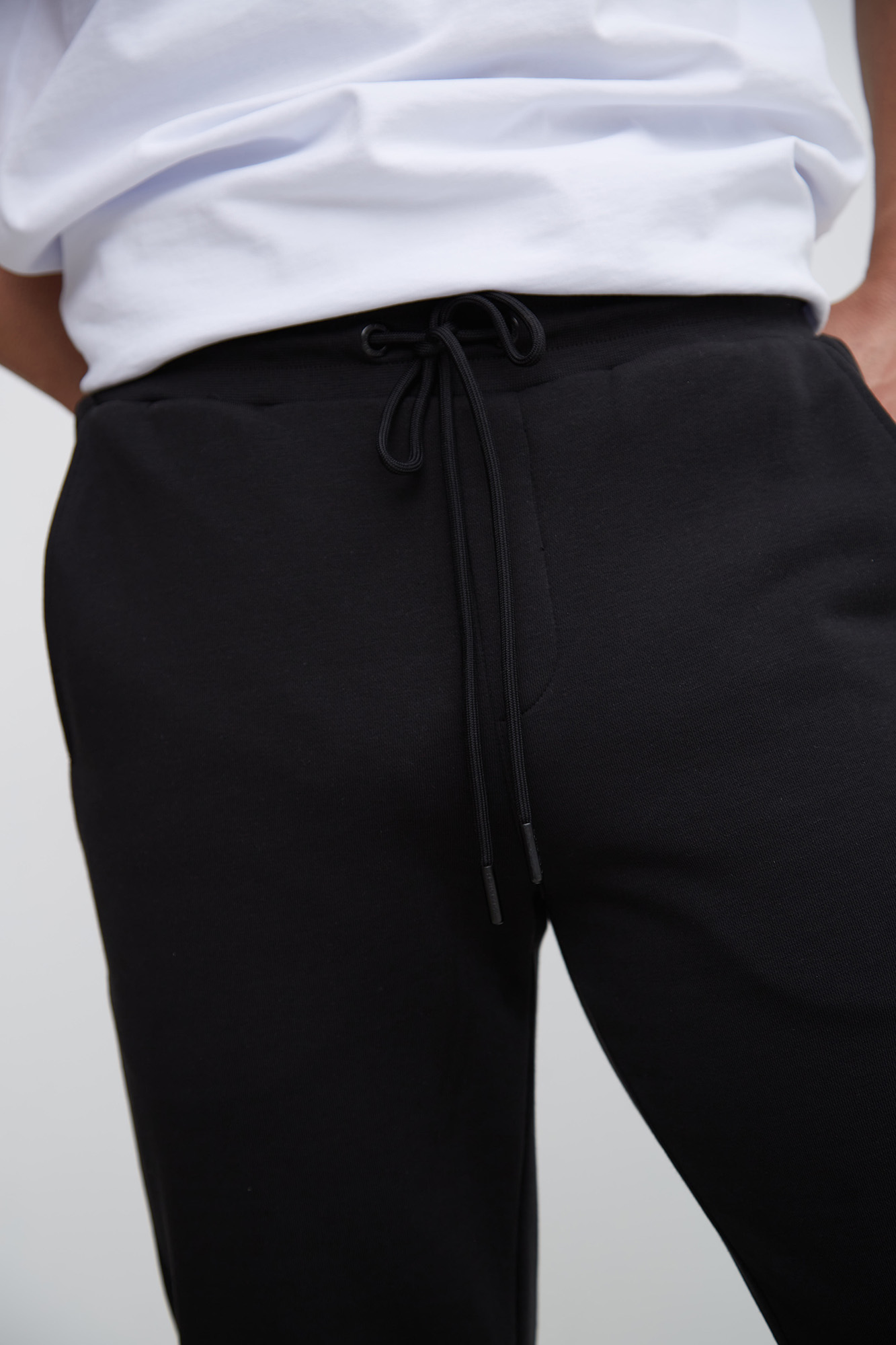 VM-231-20-022 Брюки спортивные Van Mich Черный