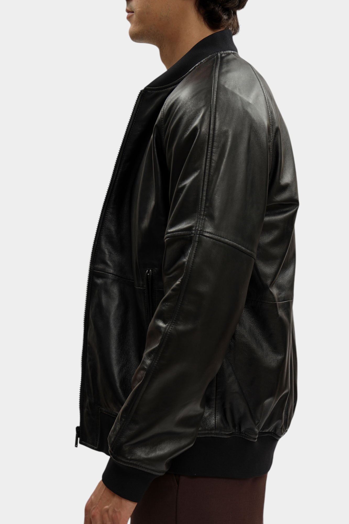 80000780_110157 Куртка кожаная Strellson Черный