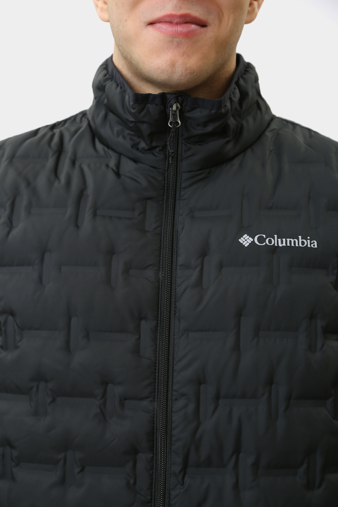 2086261 Жилет пуховой Columbia Черный