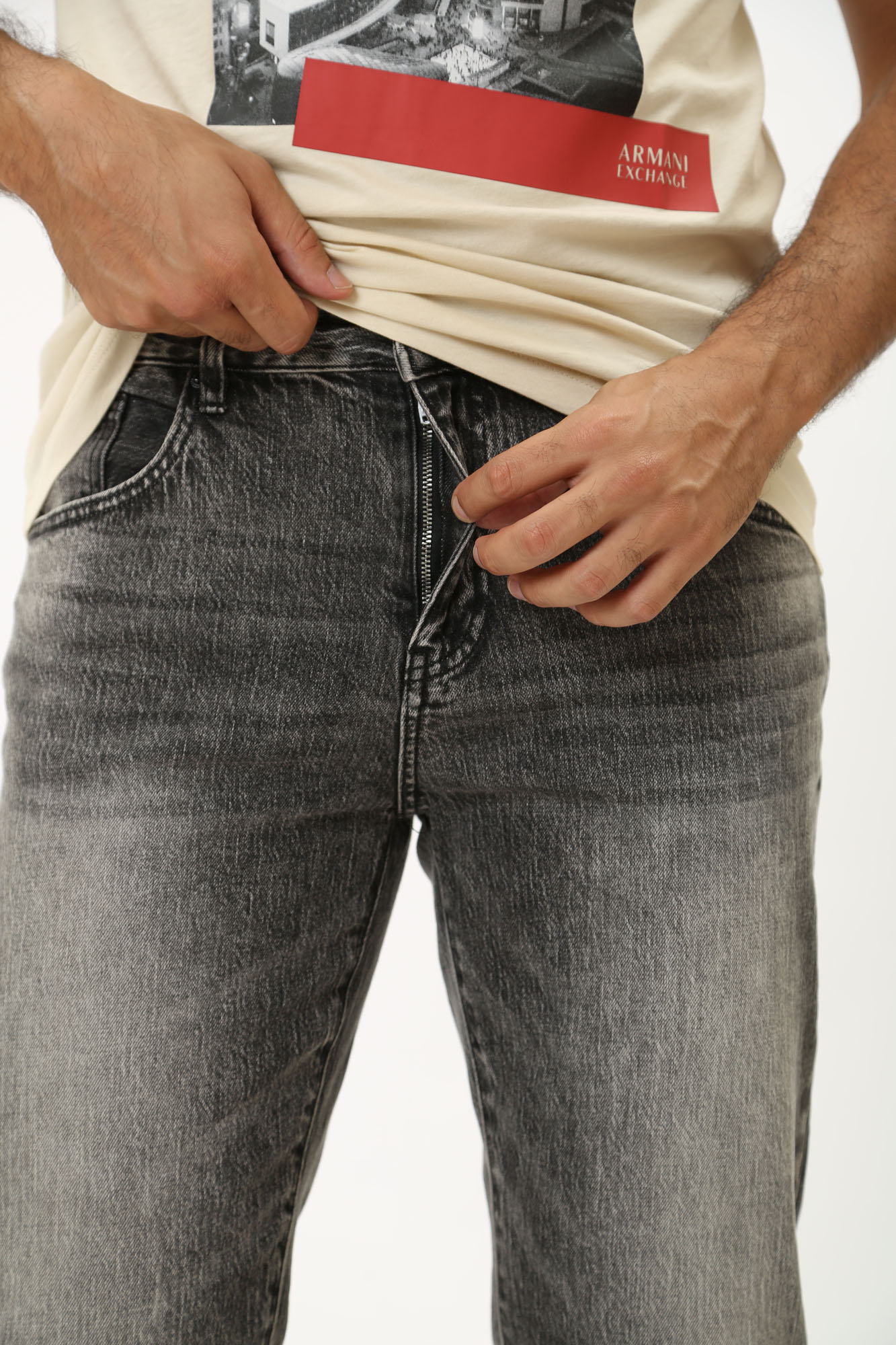 3DZJ13_Z1KQZ Брюки джинсовые Armani Exchange Черный