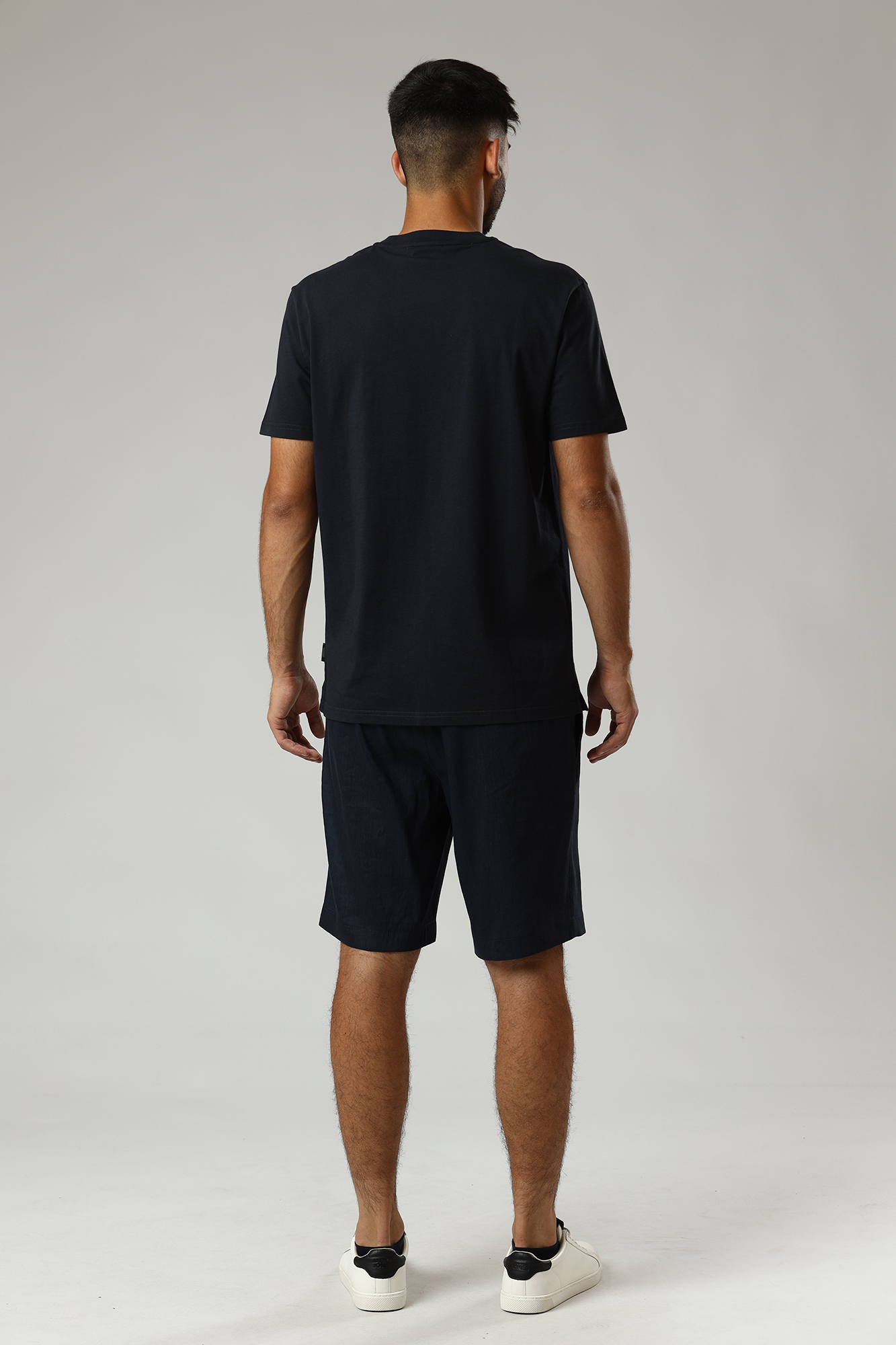 30032097_10013342 Шорты льняные Strellson Синий