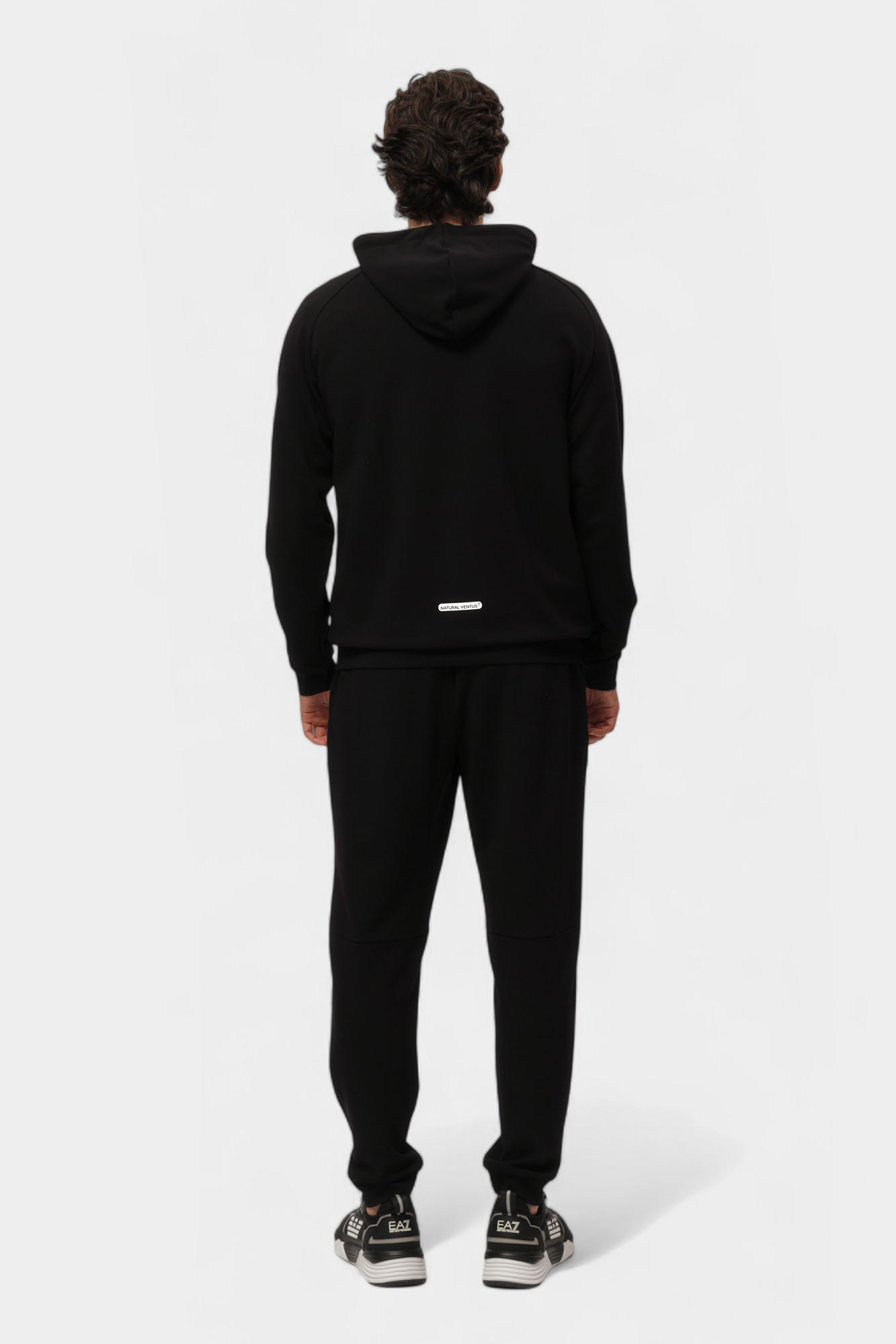7M000131_AF12501 Костюм спортивный EA7 Черный