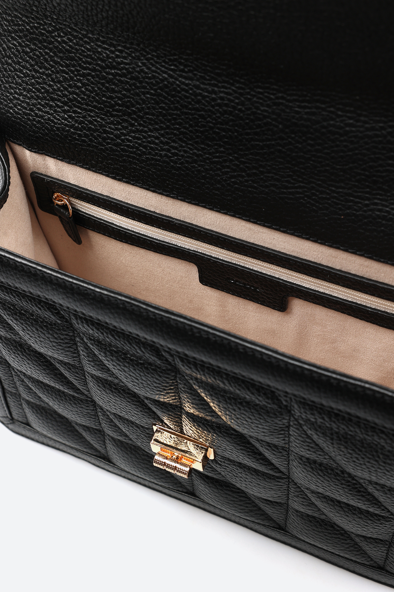 D36KXD00046C Сумка Geox Черный