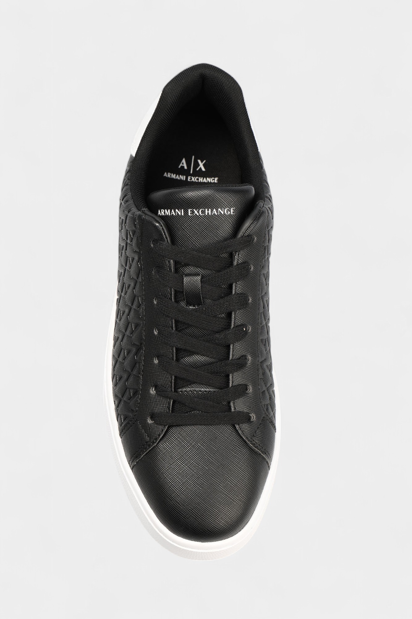 XM000140_AF11916 Кроссовки Armani Exchange Черный