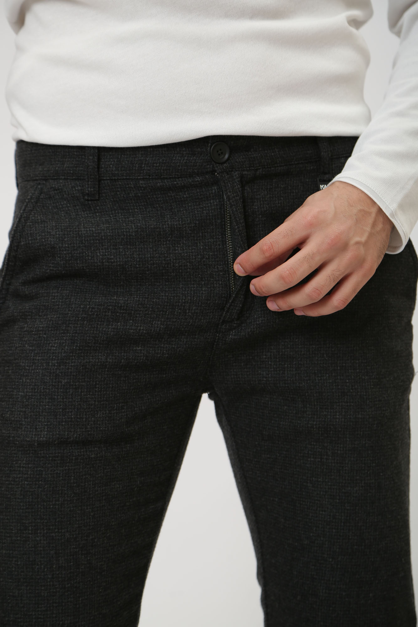 534805_255835 Брюки чиносы Karl Lagerfeld Черный