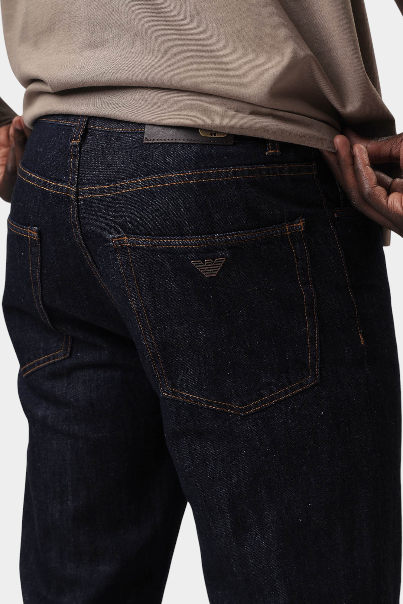 EM000763_AF13435 Брюки джинсовые Emporio Armani Синий