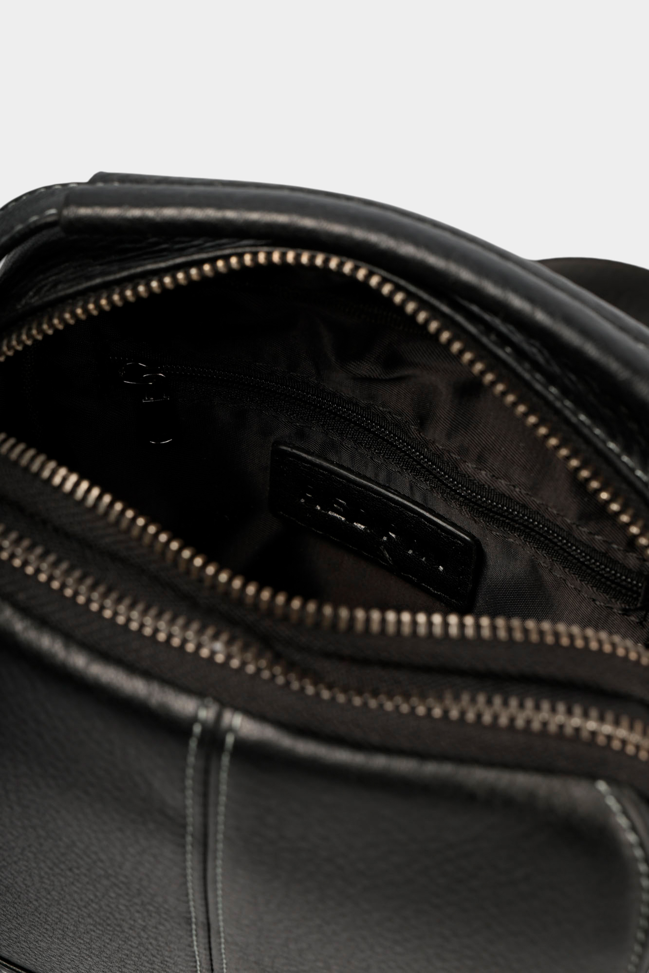 RP-S45-4024-2 Сумка Red Pin Черный