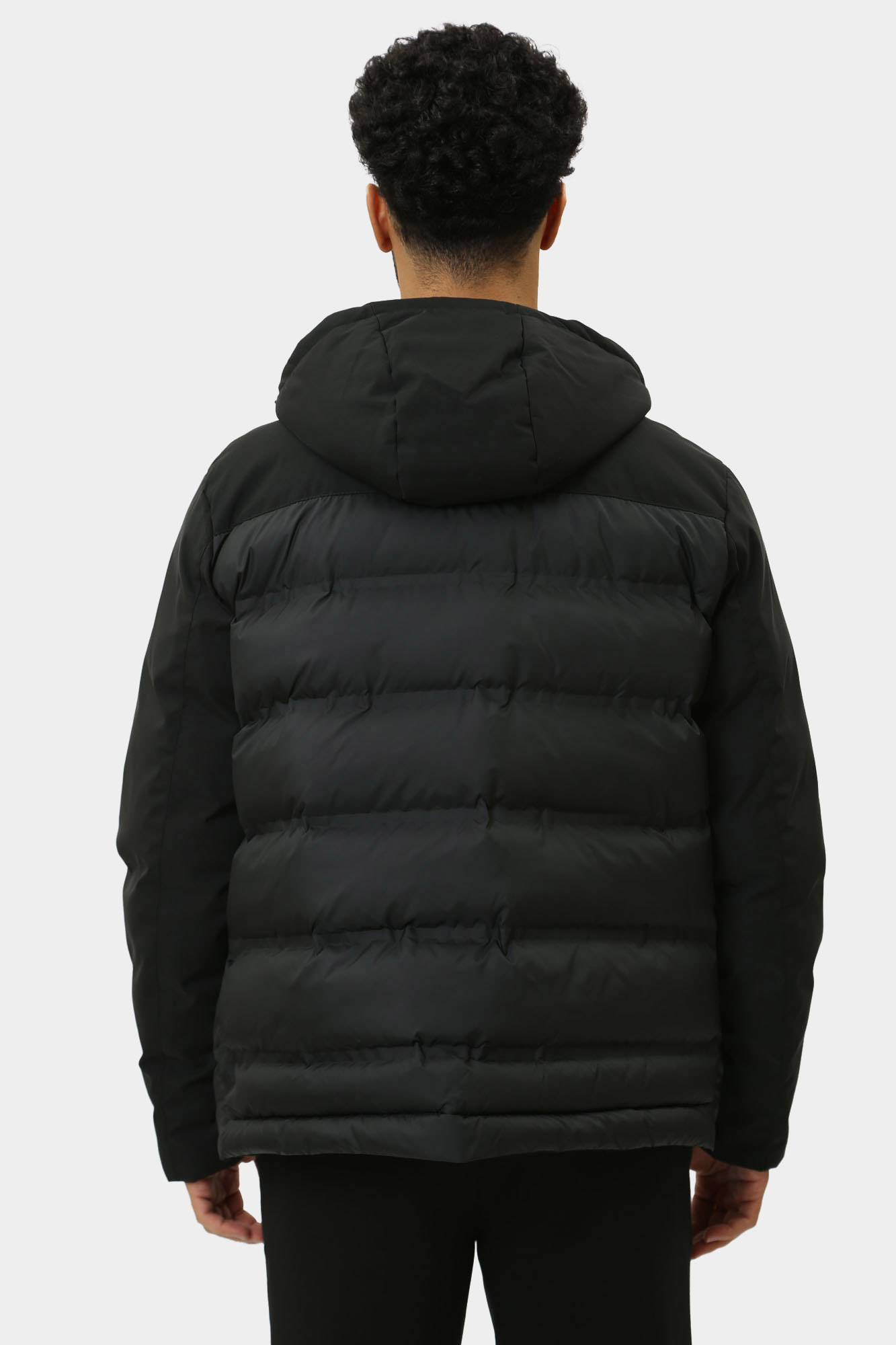 544596_505029 Куртка утепленная Karl Lagerfeld Черный