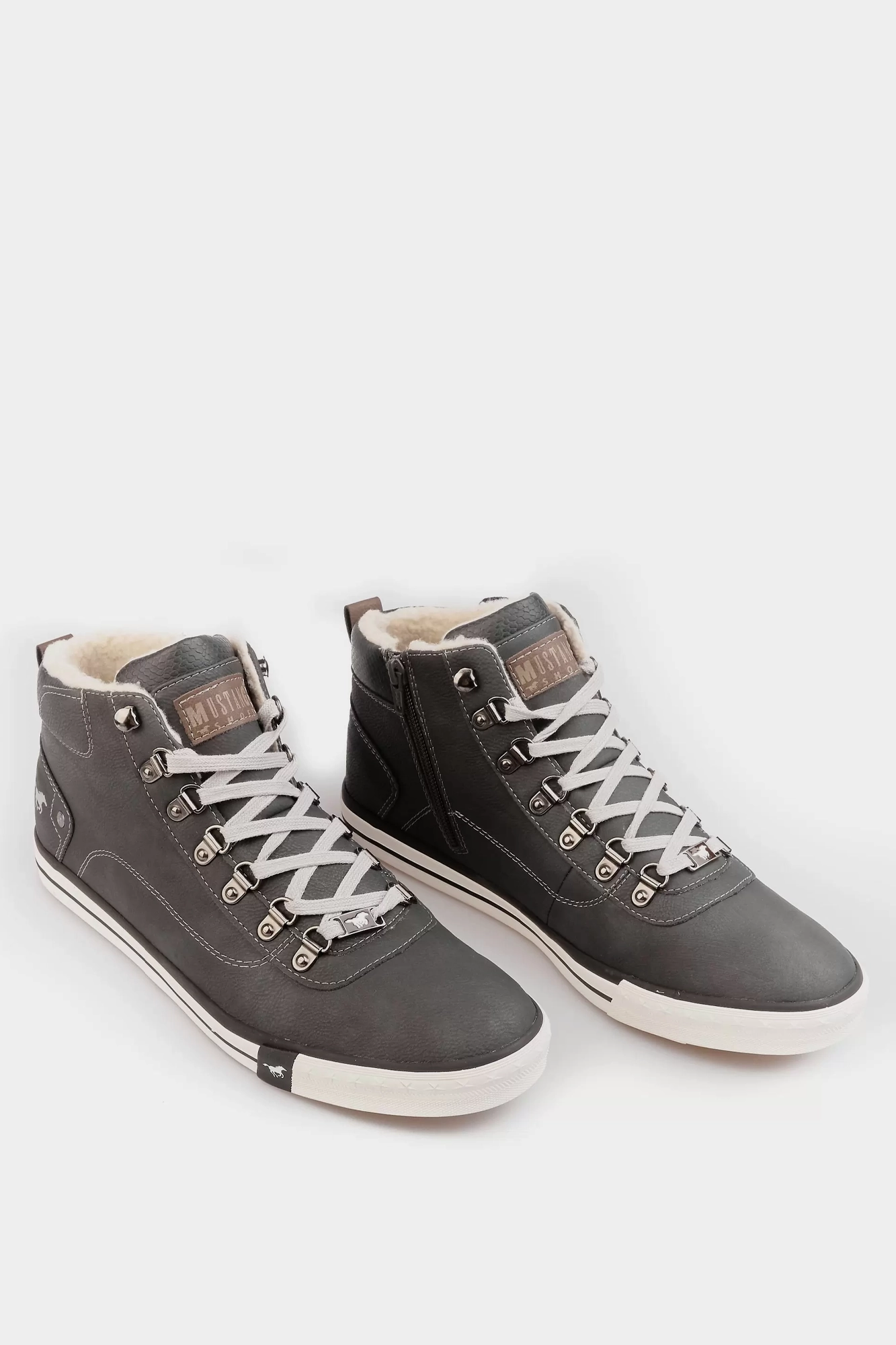 4103-601-9 Ботинки Mustang Черный