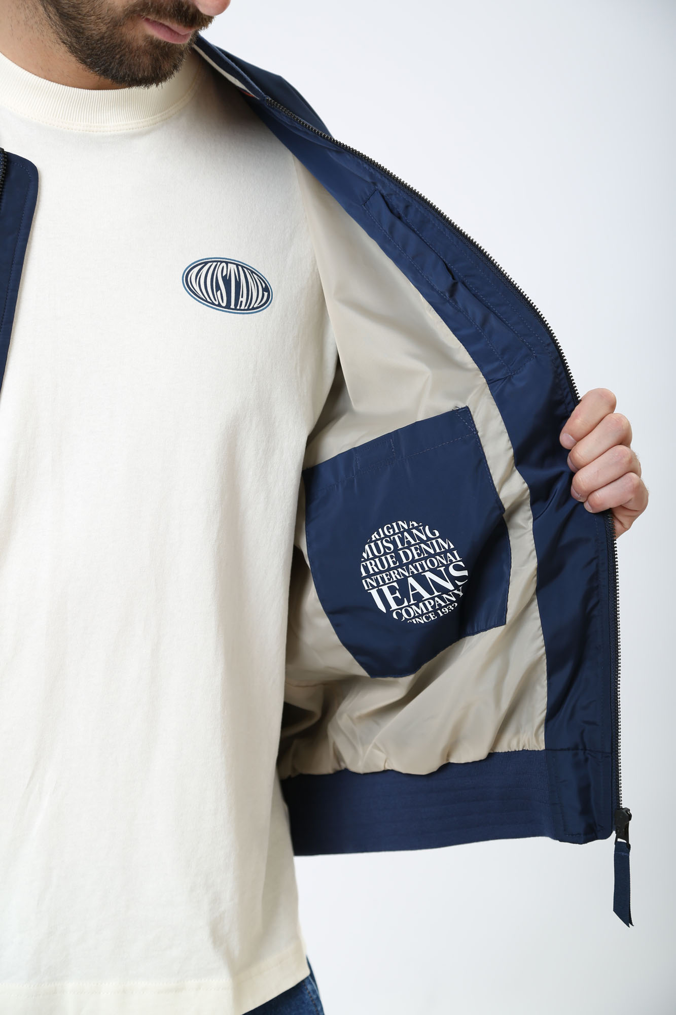 1014782 Ветровка Mustang Синий