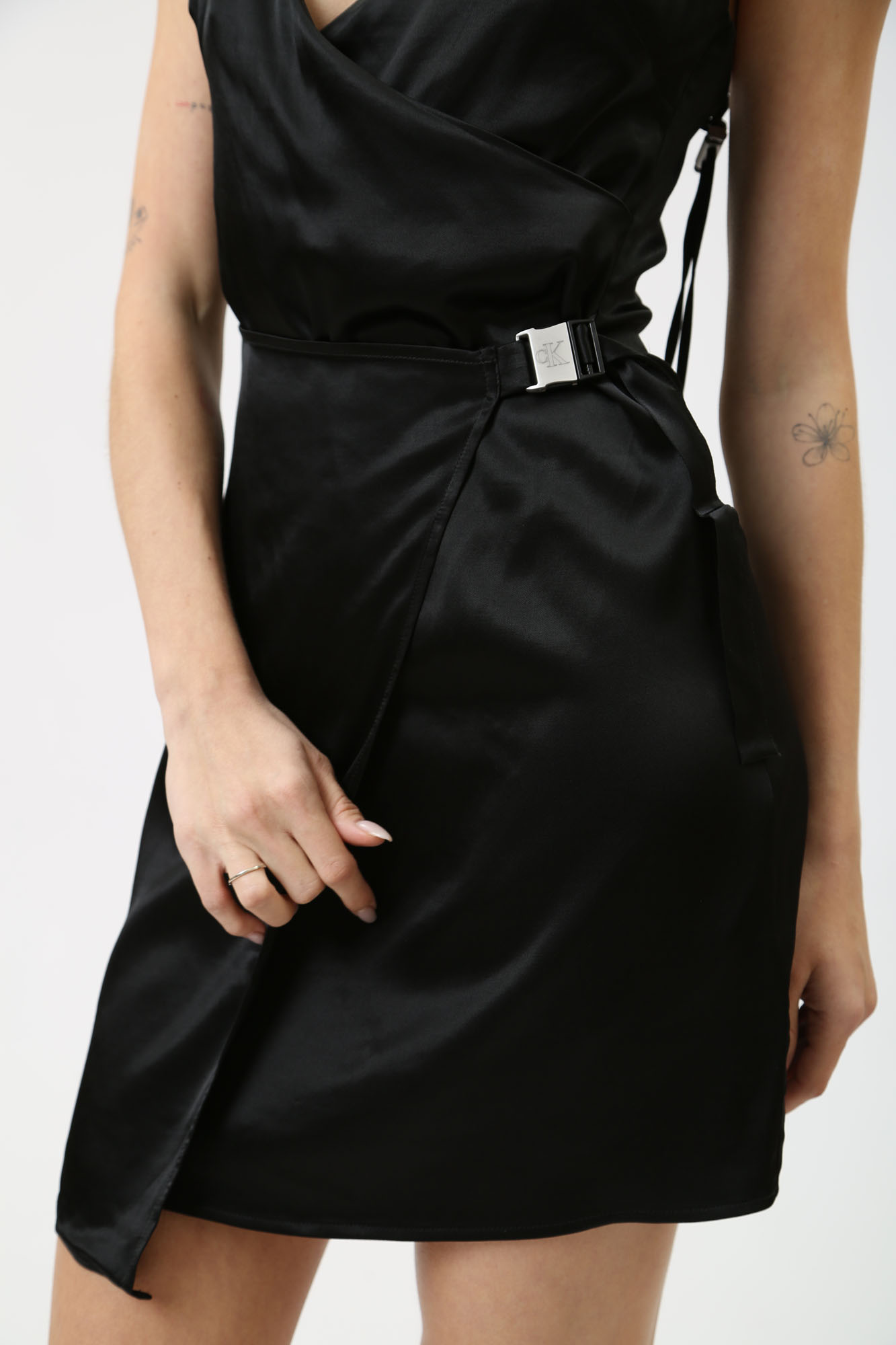 J20J222662 платье calvin klein jeans 