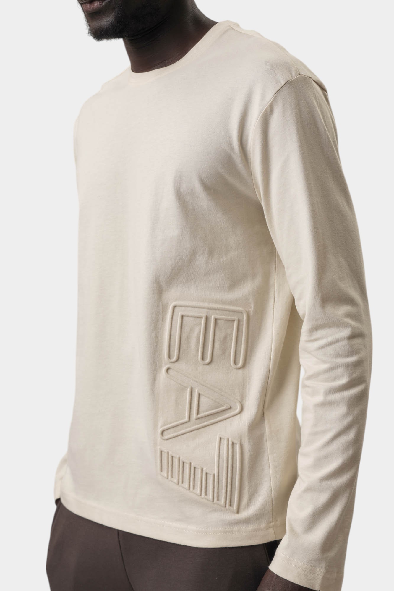 7M000150_AF14772 Лонгслив EA7 Молочный