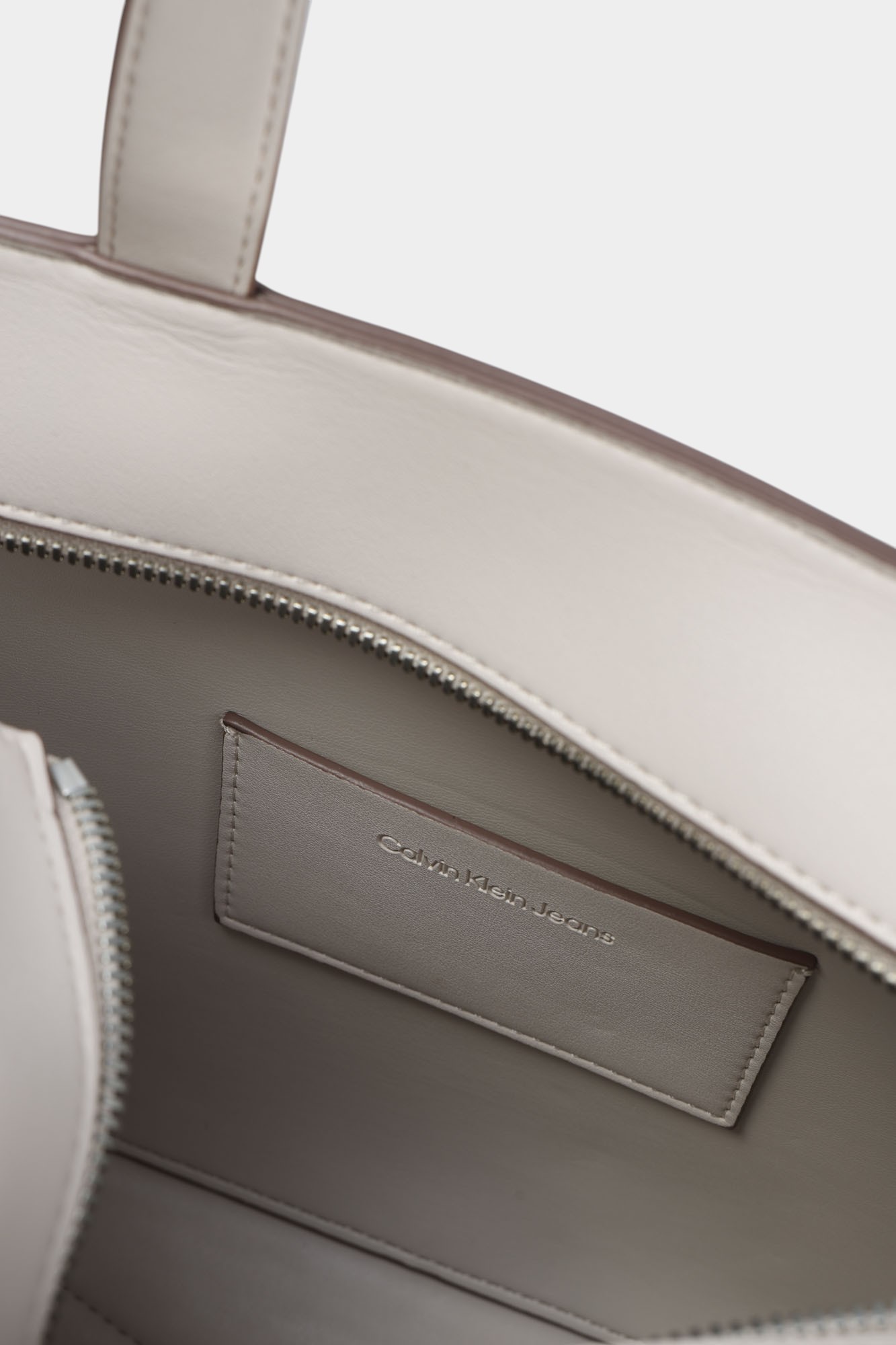 LV04K3111G Сумка Calvin Klein Jeans Белый