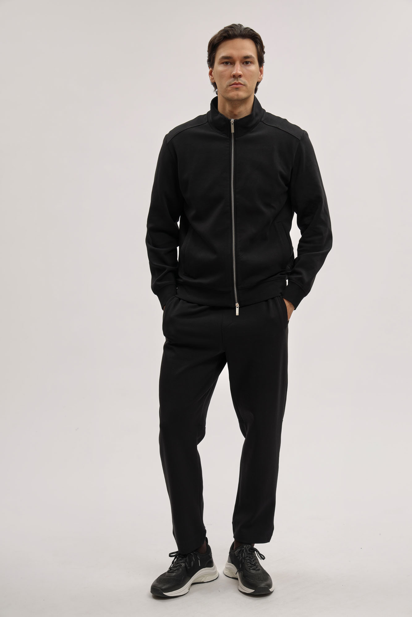 30048224_10018329 Брюки спортивные Strellson Черный