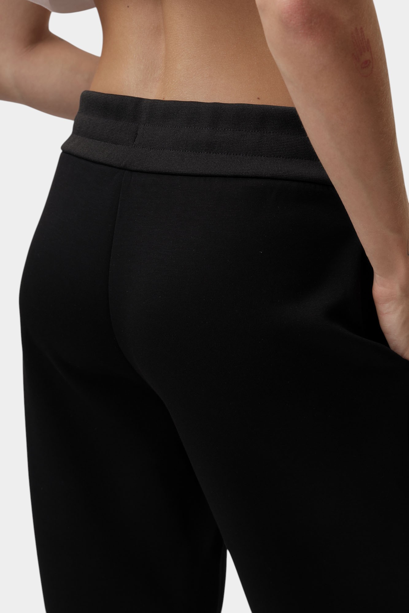 XW000373_AF12819 брюки armani exchange 