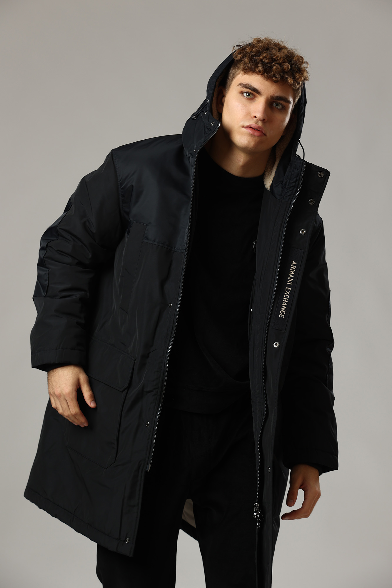 6LZLL1_ZNWJZ Парка утепленная Armani Exchange Синий