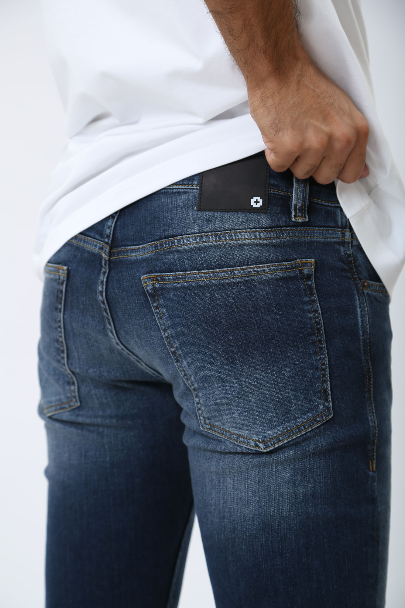 30038134_10001294 Брюки джинсовые Strellson Синий